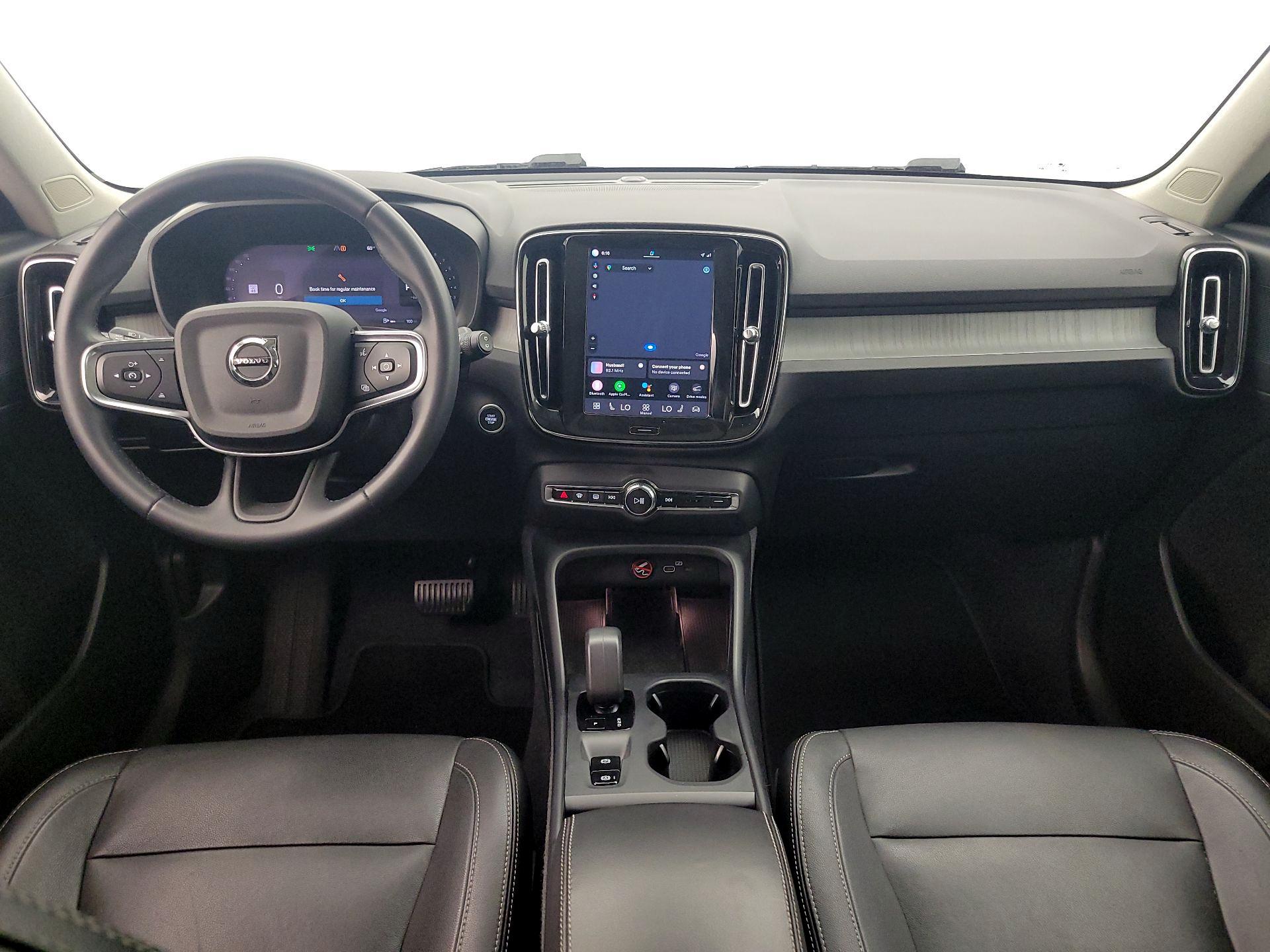 Thumbnail: 2024 Volvo XC40 - 9