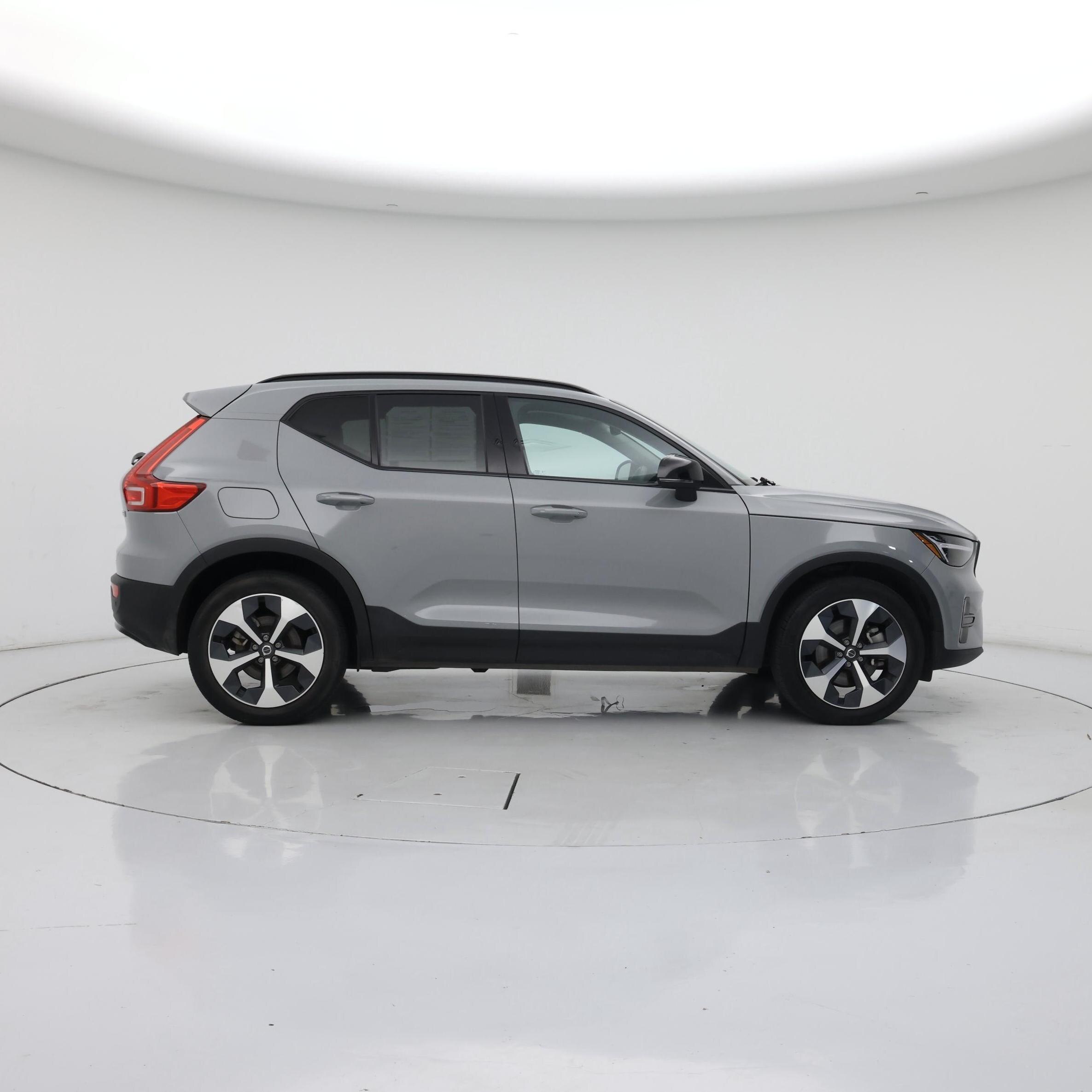 Thumbnail: 2024 Volvo XC40 - 7