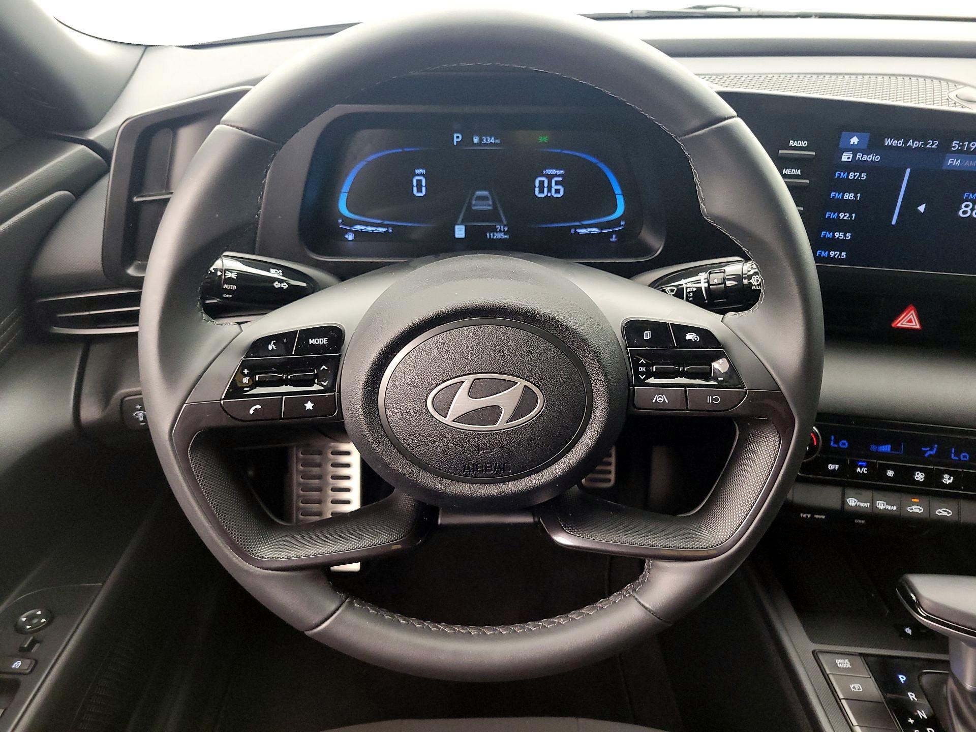 Thumbnail: 2025 Hyundai Elantra - 10
