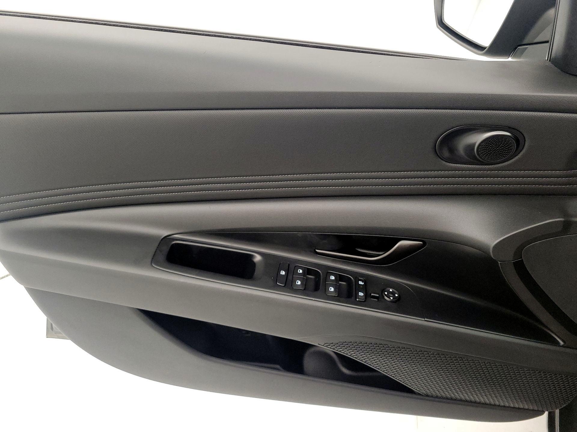 Thumbnail: 2025 Hyundai Elantra - 12