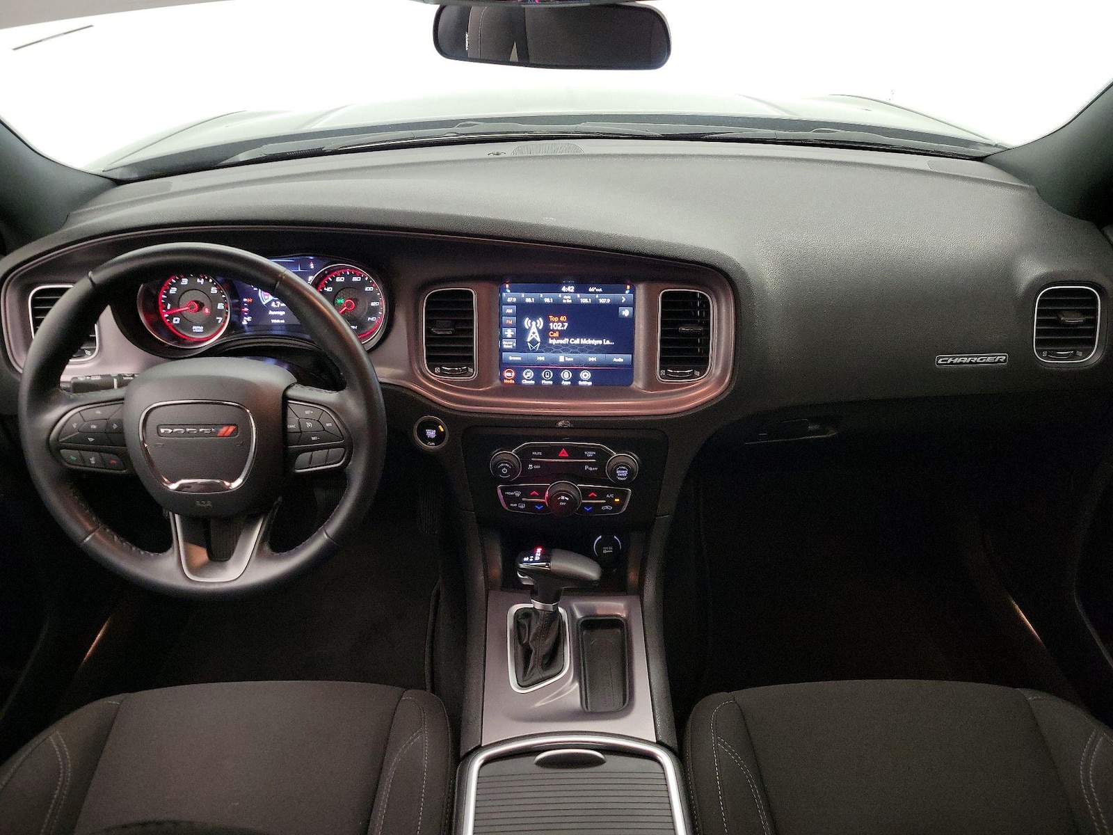 2023 Dodge Charger SXT - Photo 10