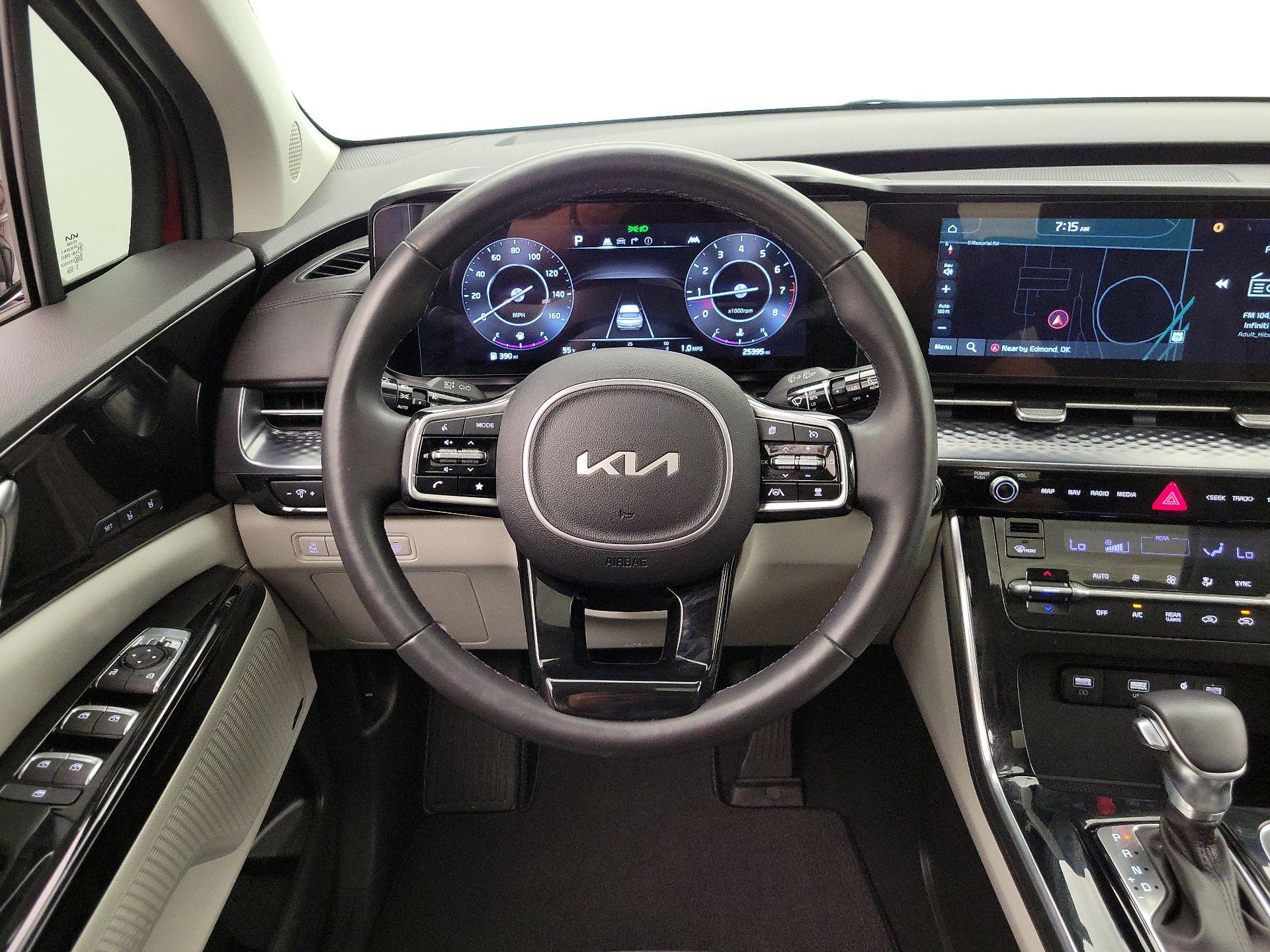 Thumbnail: 2023 Kia Carnival - 10