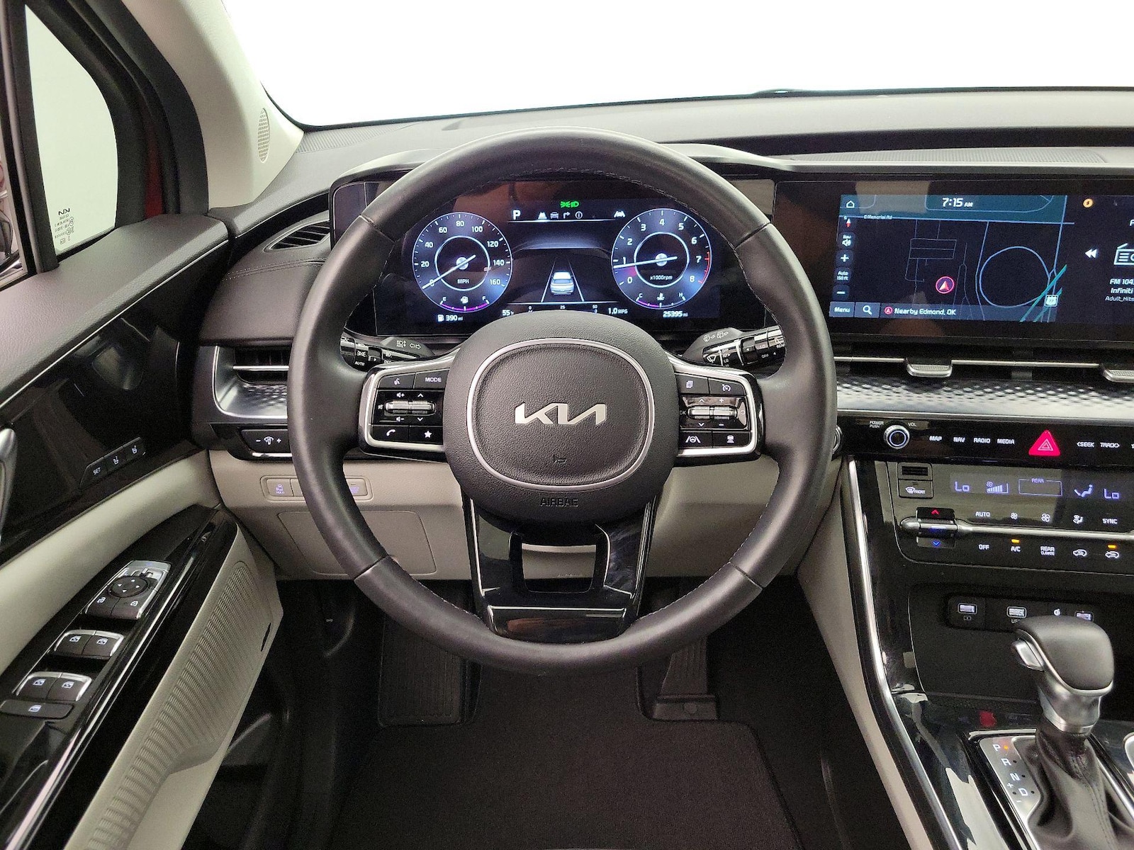 2023 Kia Carnival SX Prestige - Photo 11