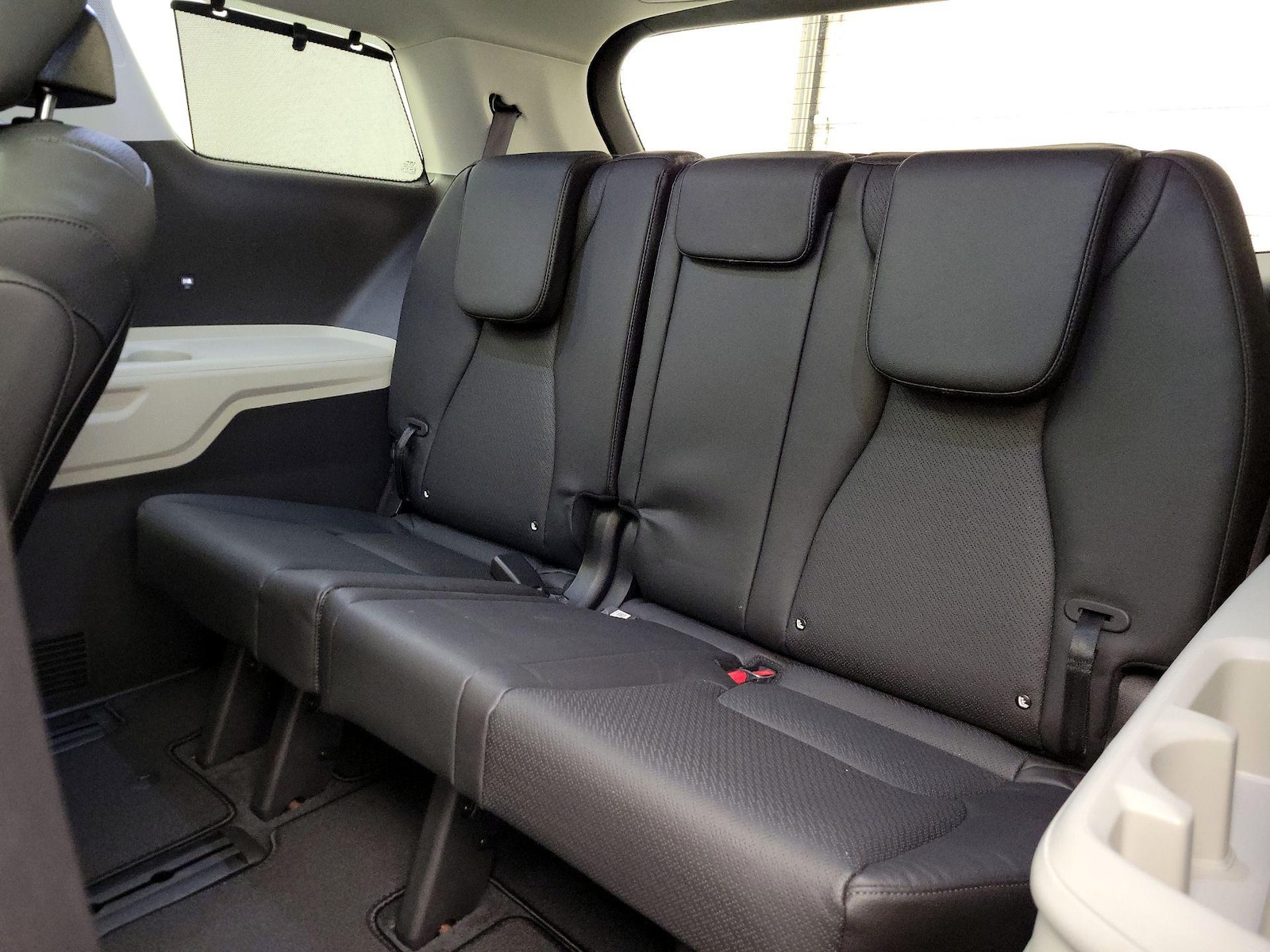 2023 Kia Carnival SX Prestige - Photo 23
