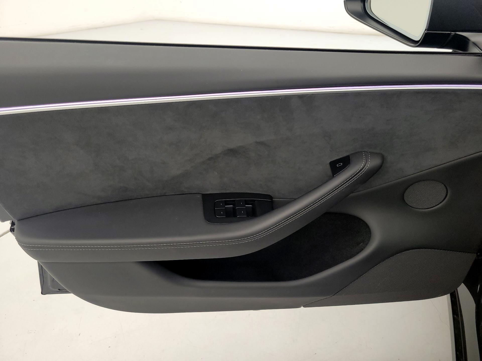 Thumbnail: 2024 Tesla Model 3 - 12