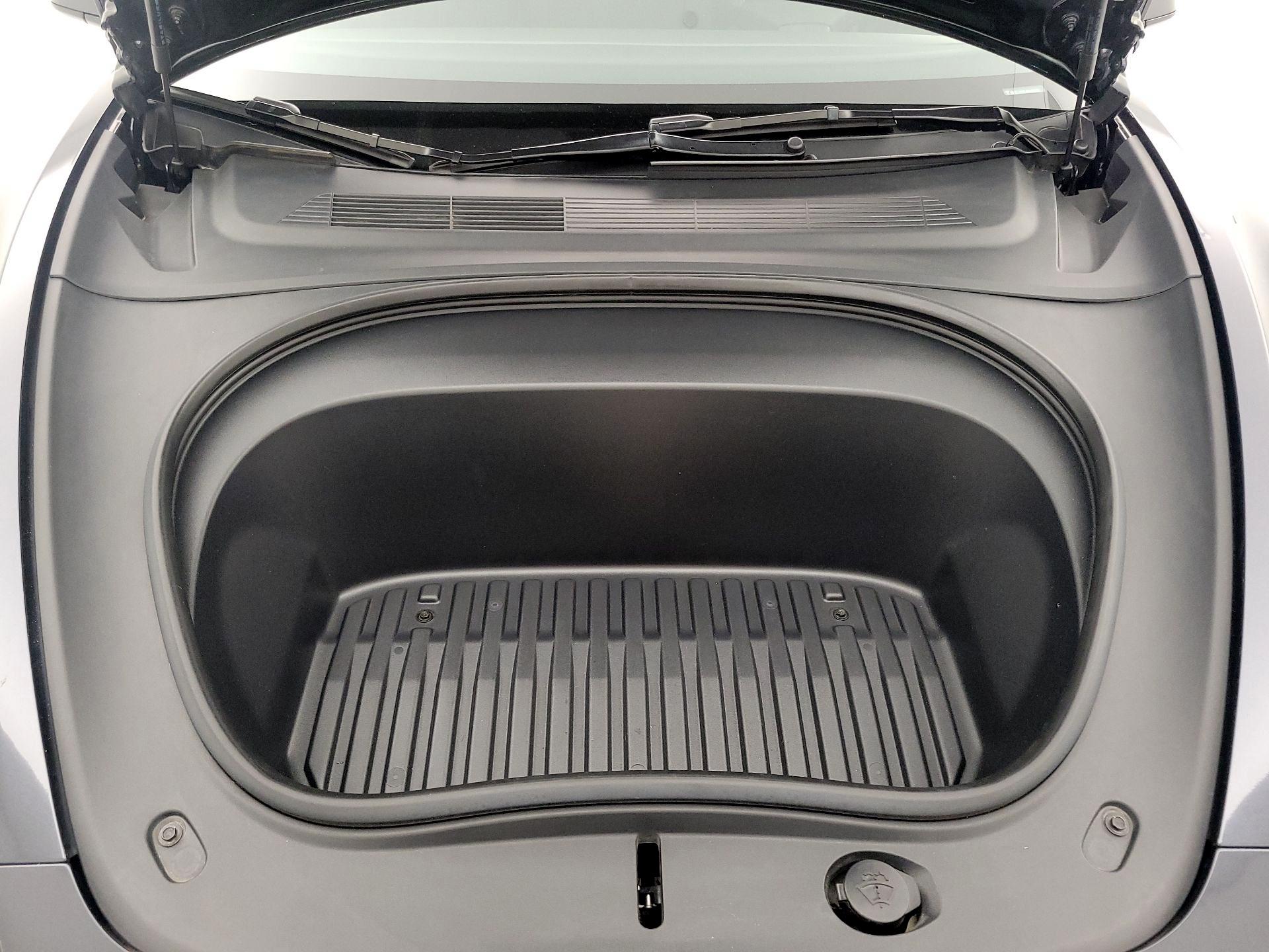 Thumbnail: 2024 Tesla Model 3 - 20