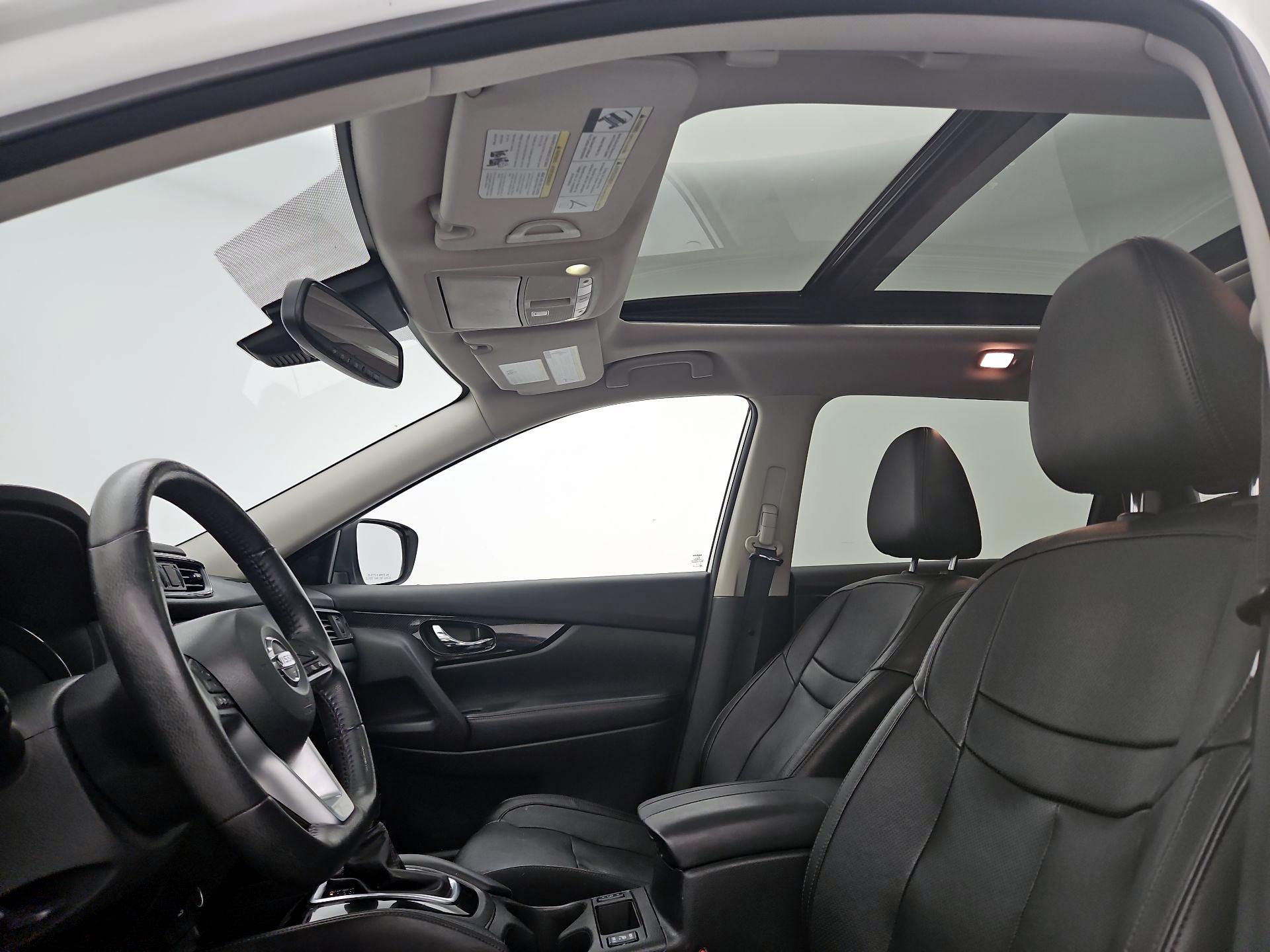 Thumbnail: 2018 Nissan Rogue - 19