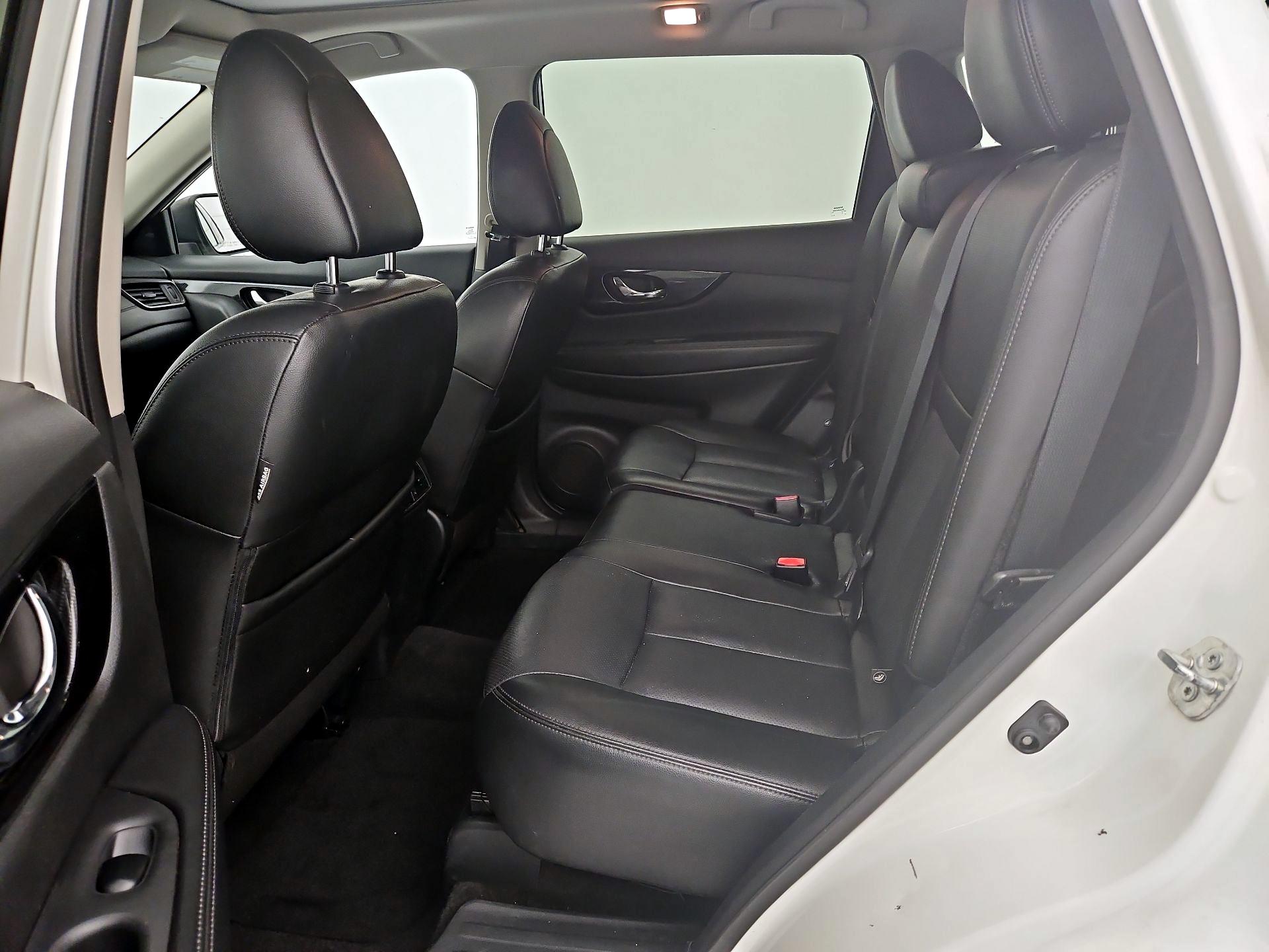 Thumbnail: 2018 Nissan Rogue - 20