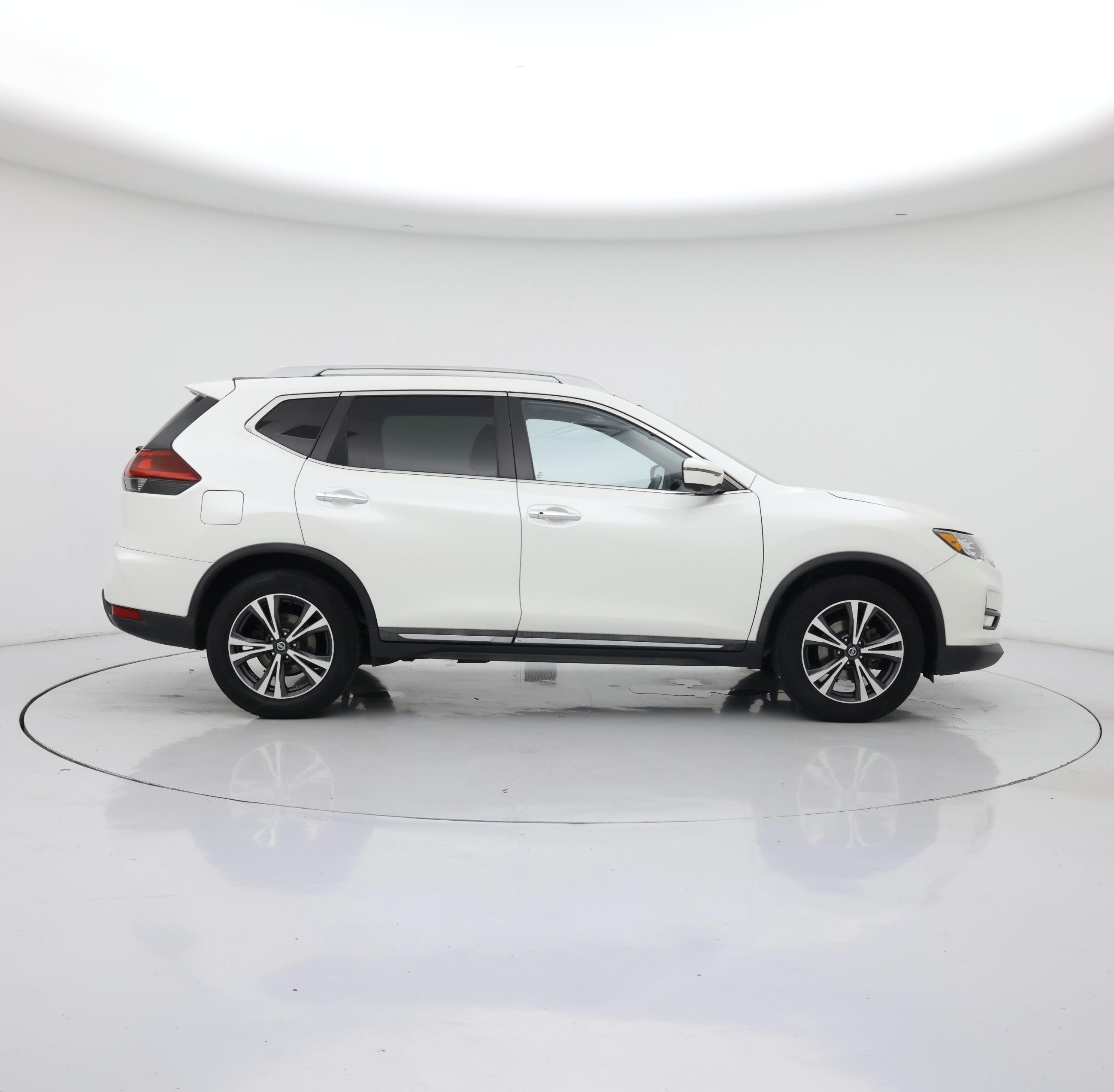 Thumbnail: 2018 Nissan Rogue - 7