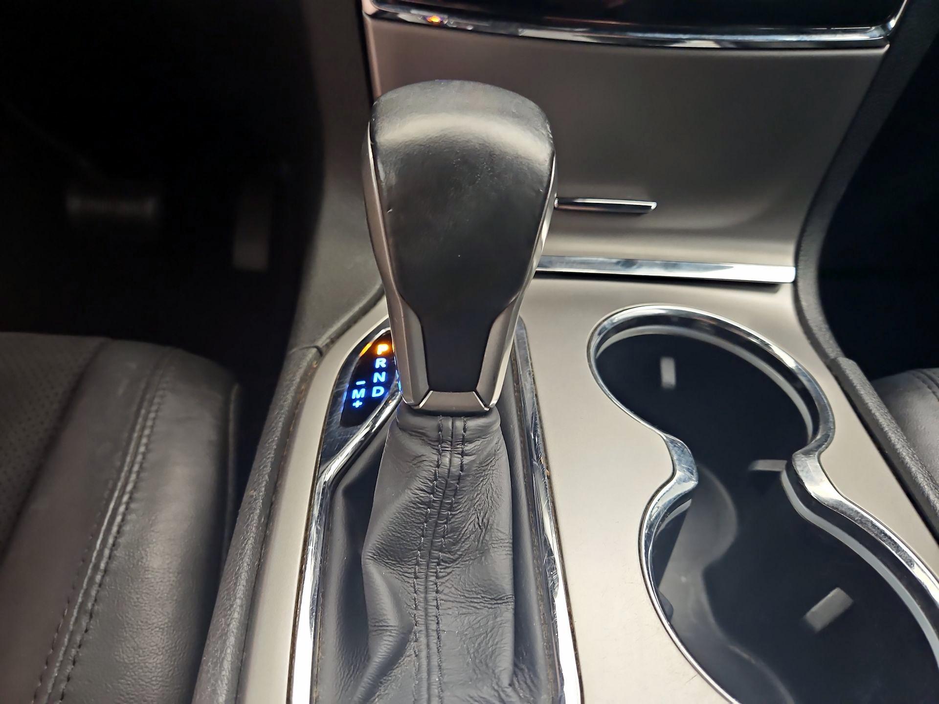 Thumbnail: 2019 Jeep Grand Cherokee - 18