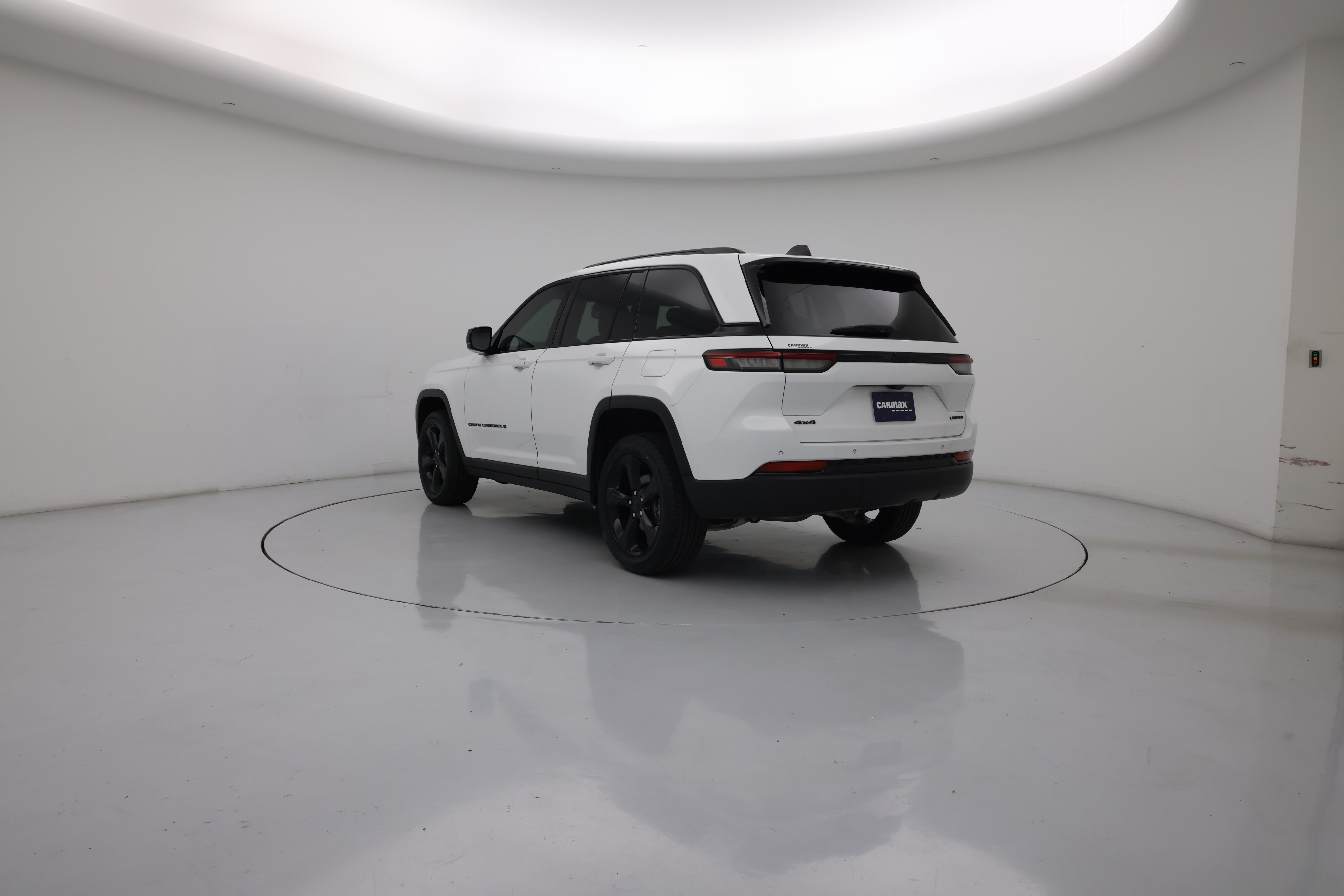 Thumbnail: 2024 Jeep Grand Cherokee - 10