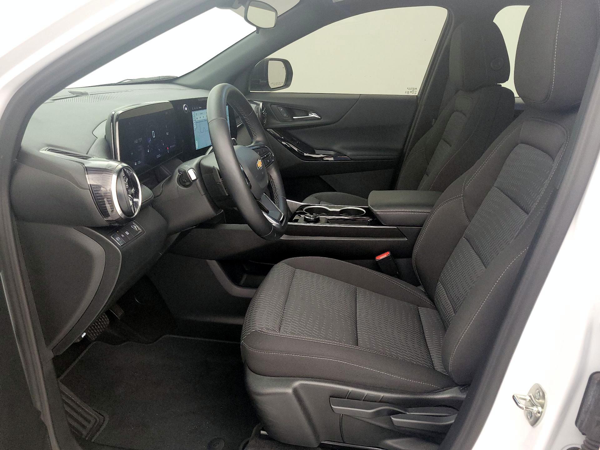 Thumbnail: 2026 Chevrolet Equinox - 11