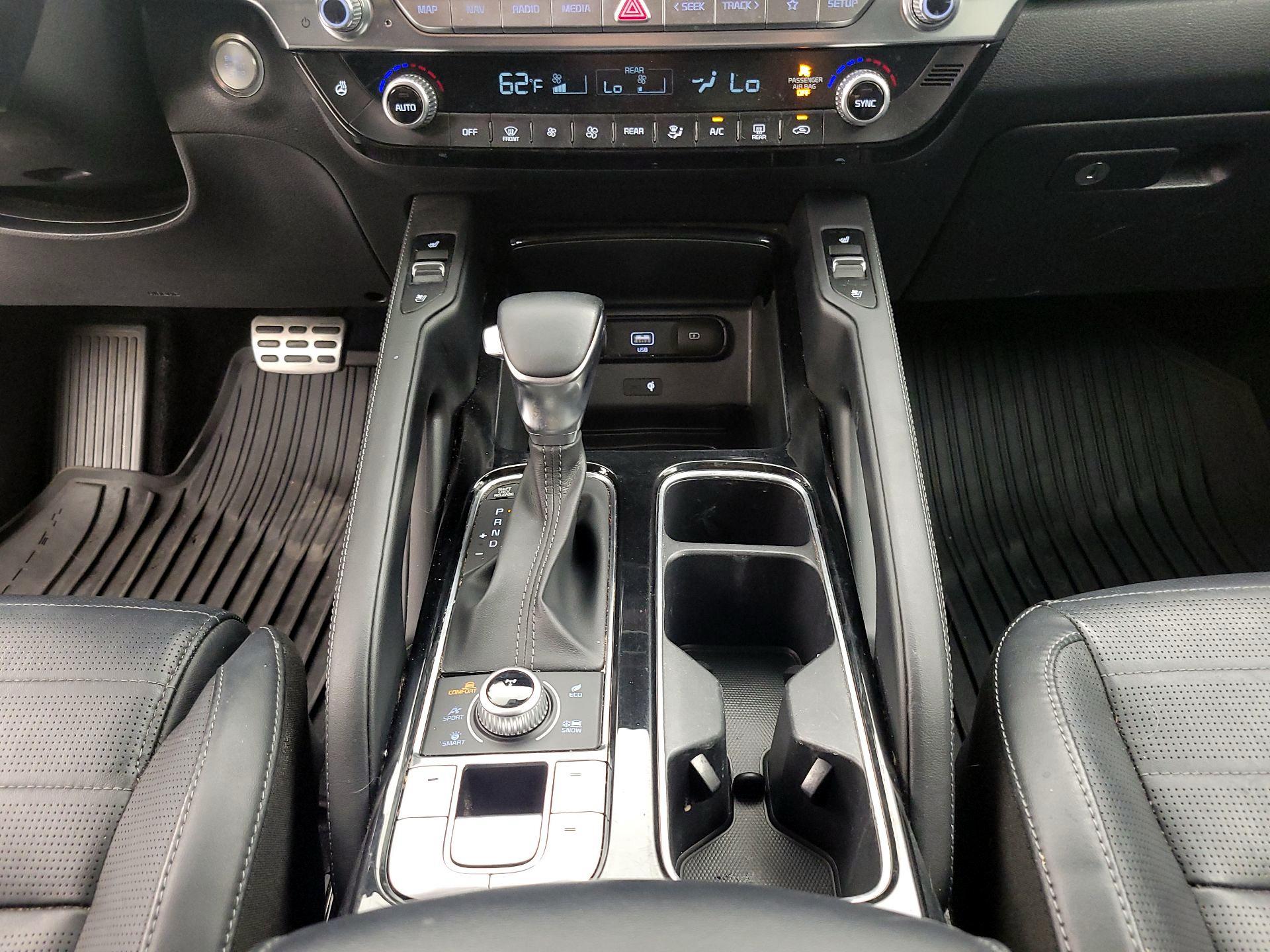 Thumbnail: 2021 Kia Telluride - 18