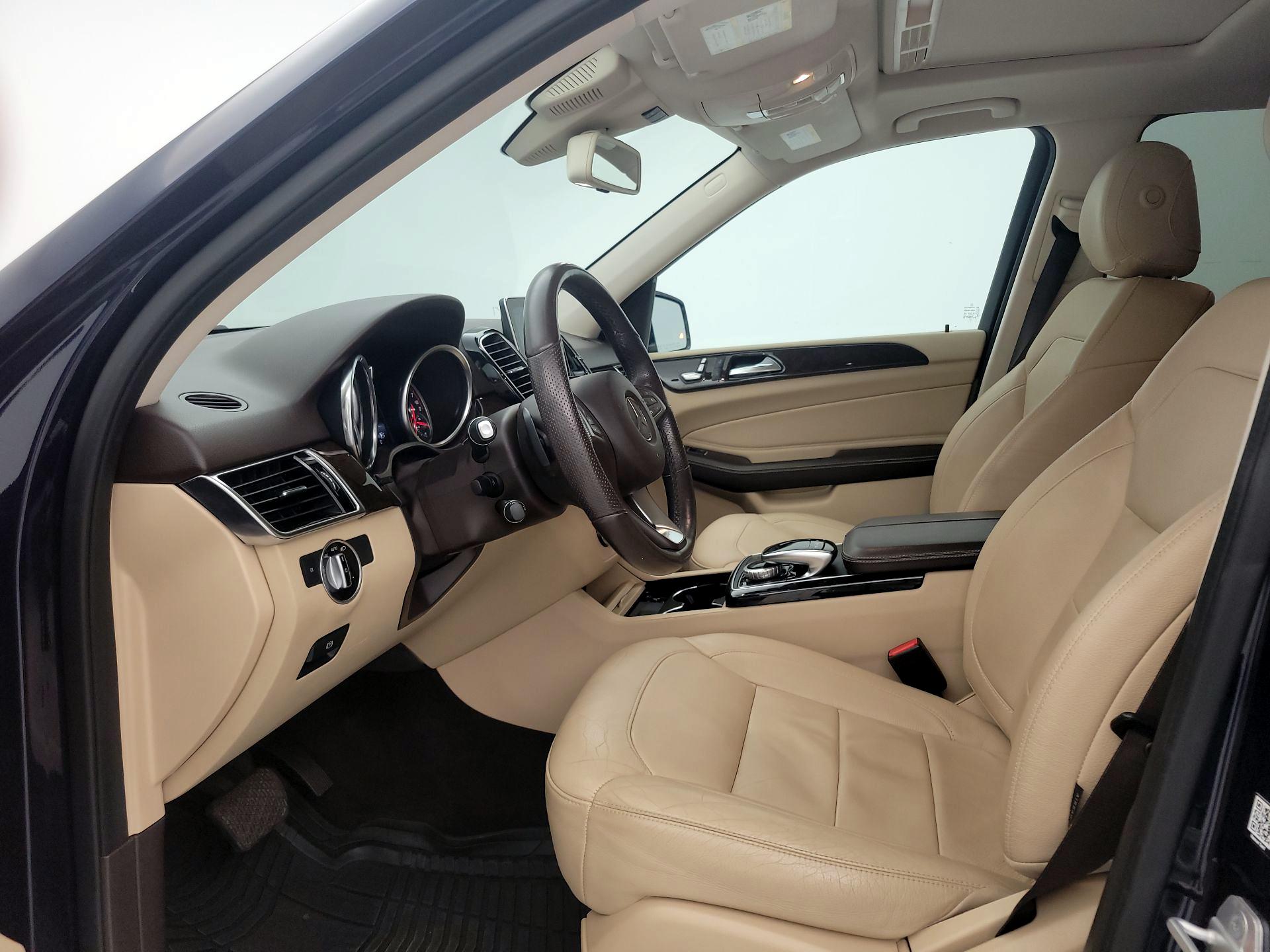 Thumbnail: 2016 Mercedes-Benz GLE - 11