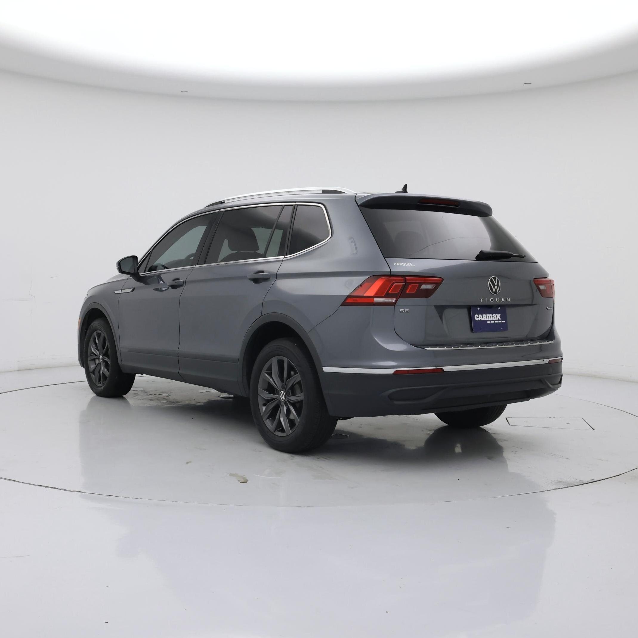 Thumbnail: 2022 Volkswagen Tiguan - 2