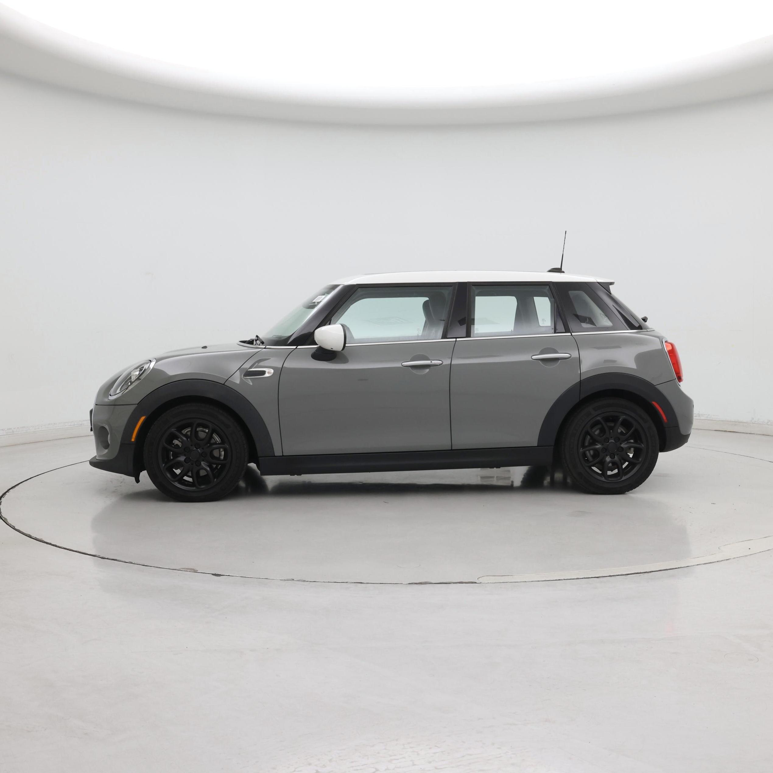 Thumbnail: 2020 MINI Cooper Hardtop - 3