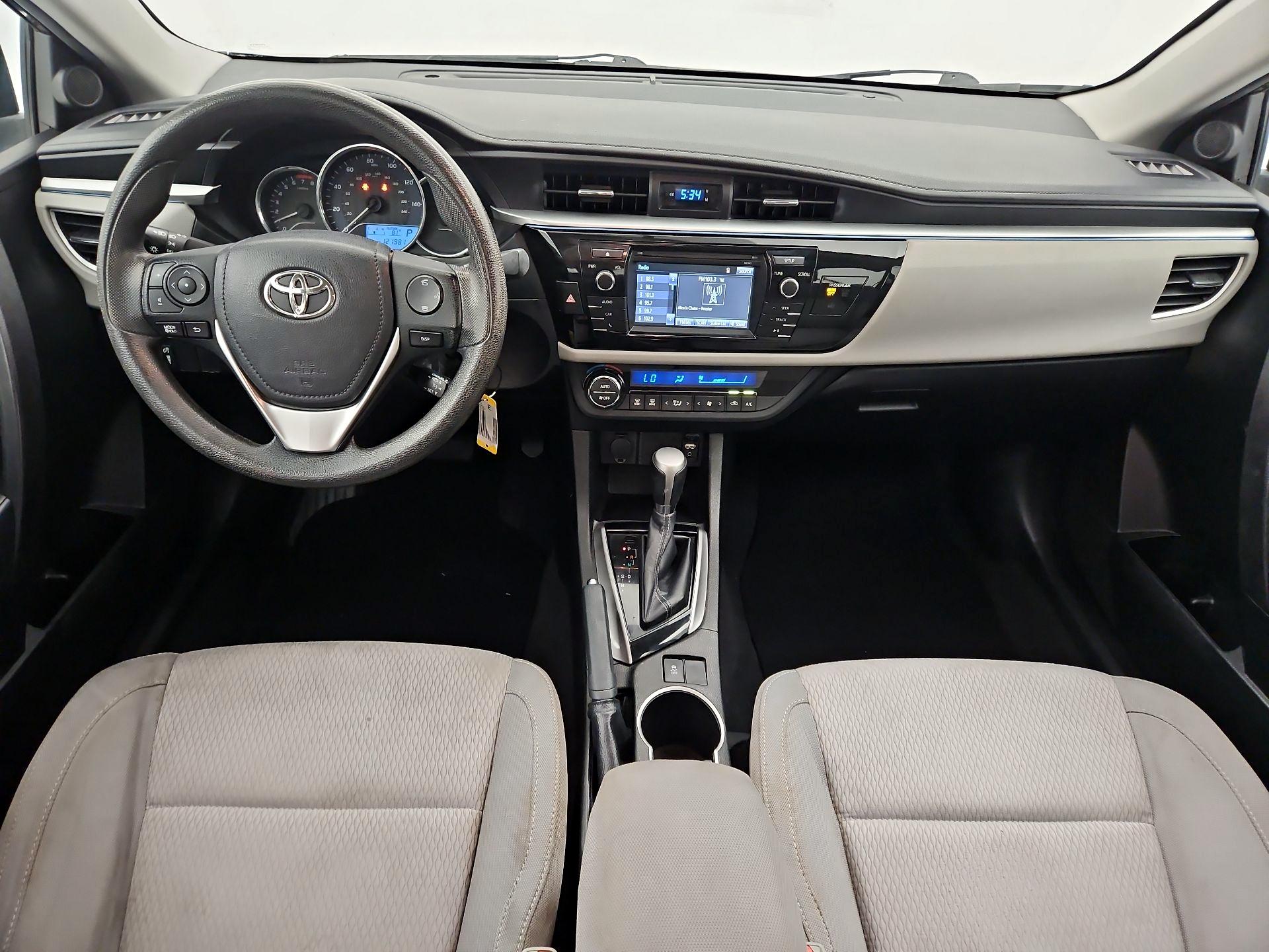 Thumbnail: 2015 Toyota Corolla - 9