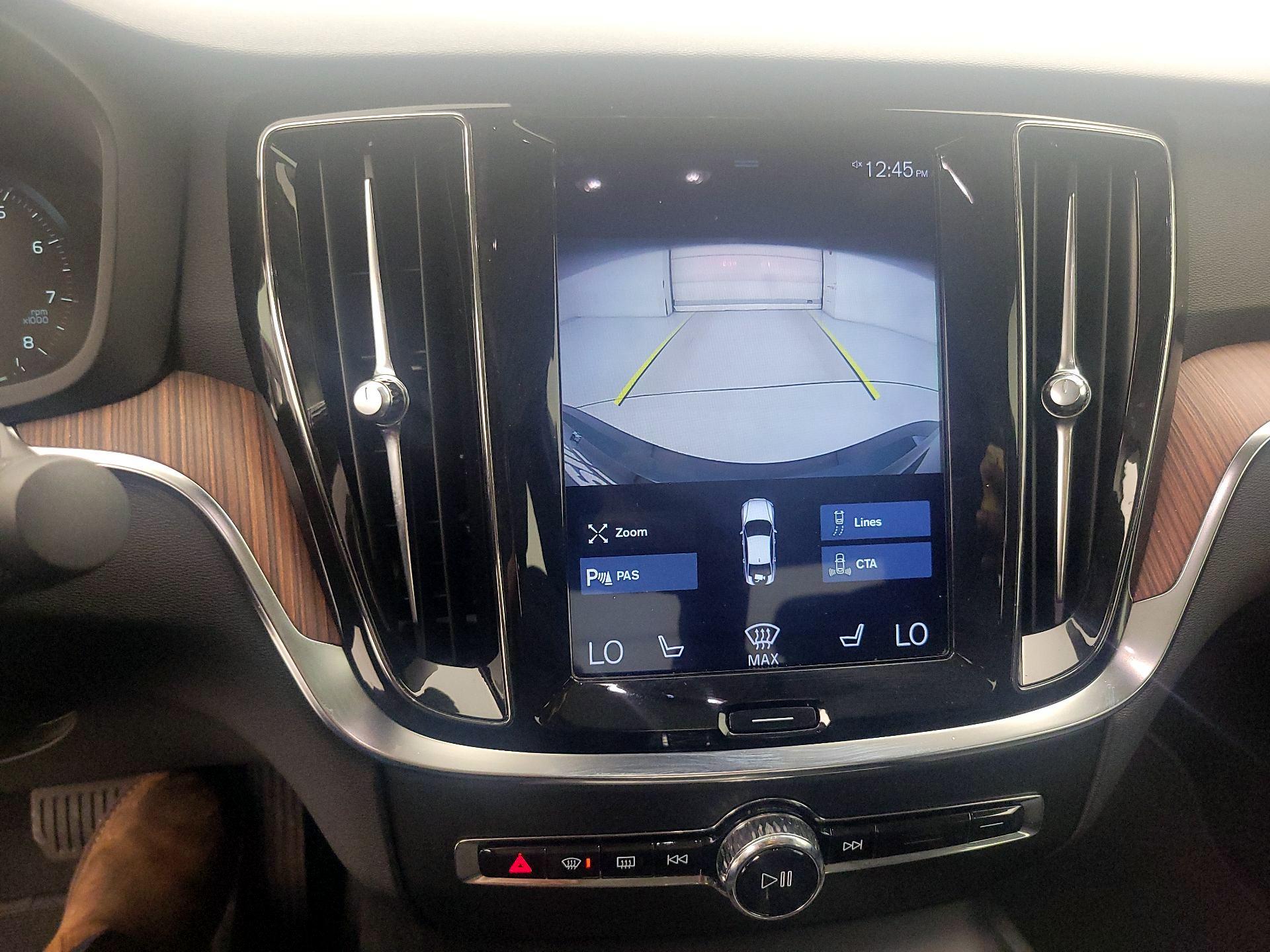 Thumbnail: 2019 Volvo S60 - 14