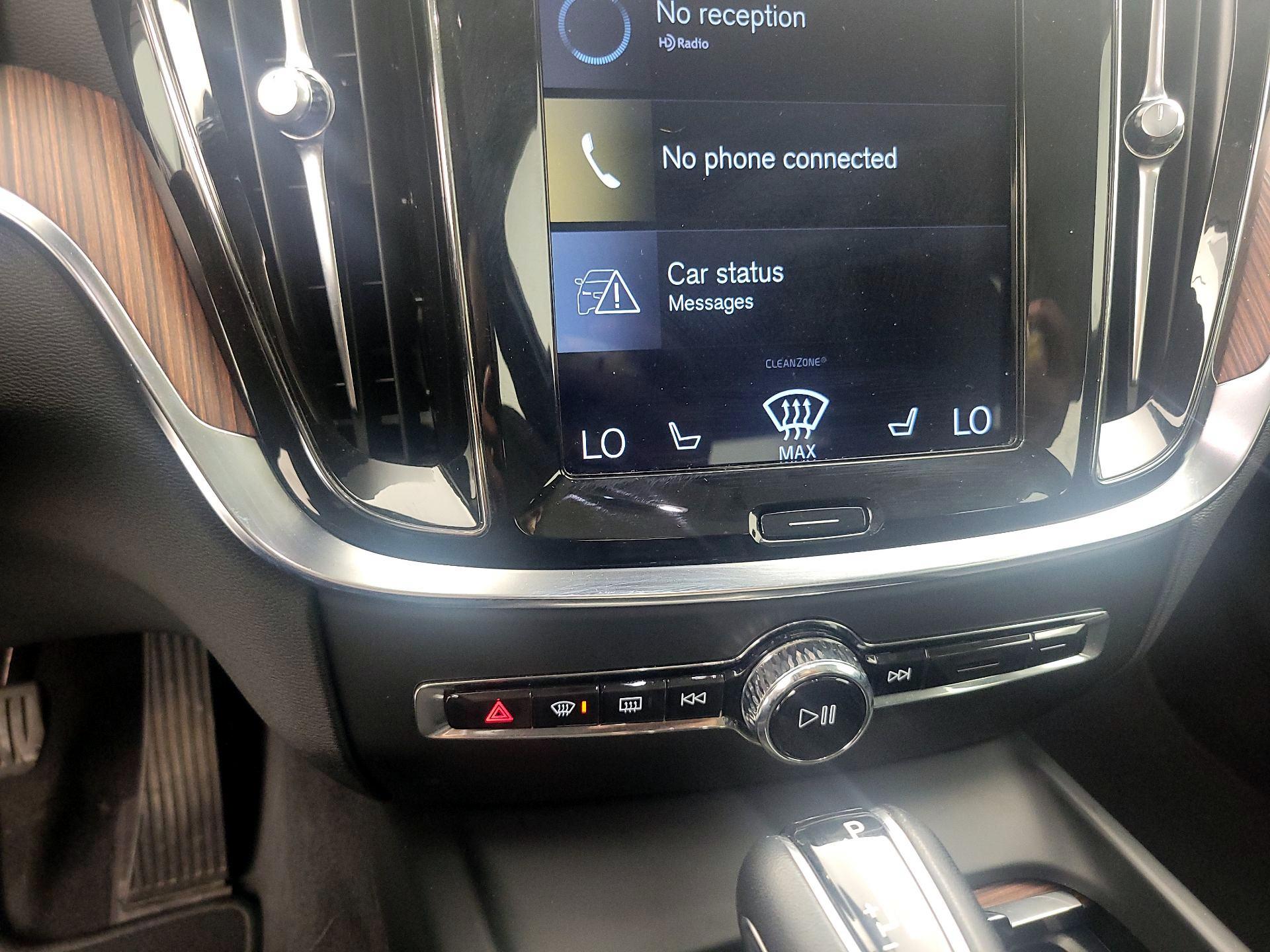Thumbnail: 2019 Volvo S60 - 16