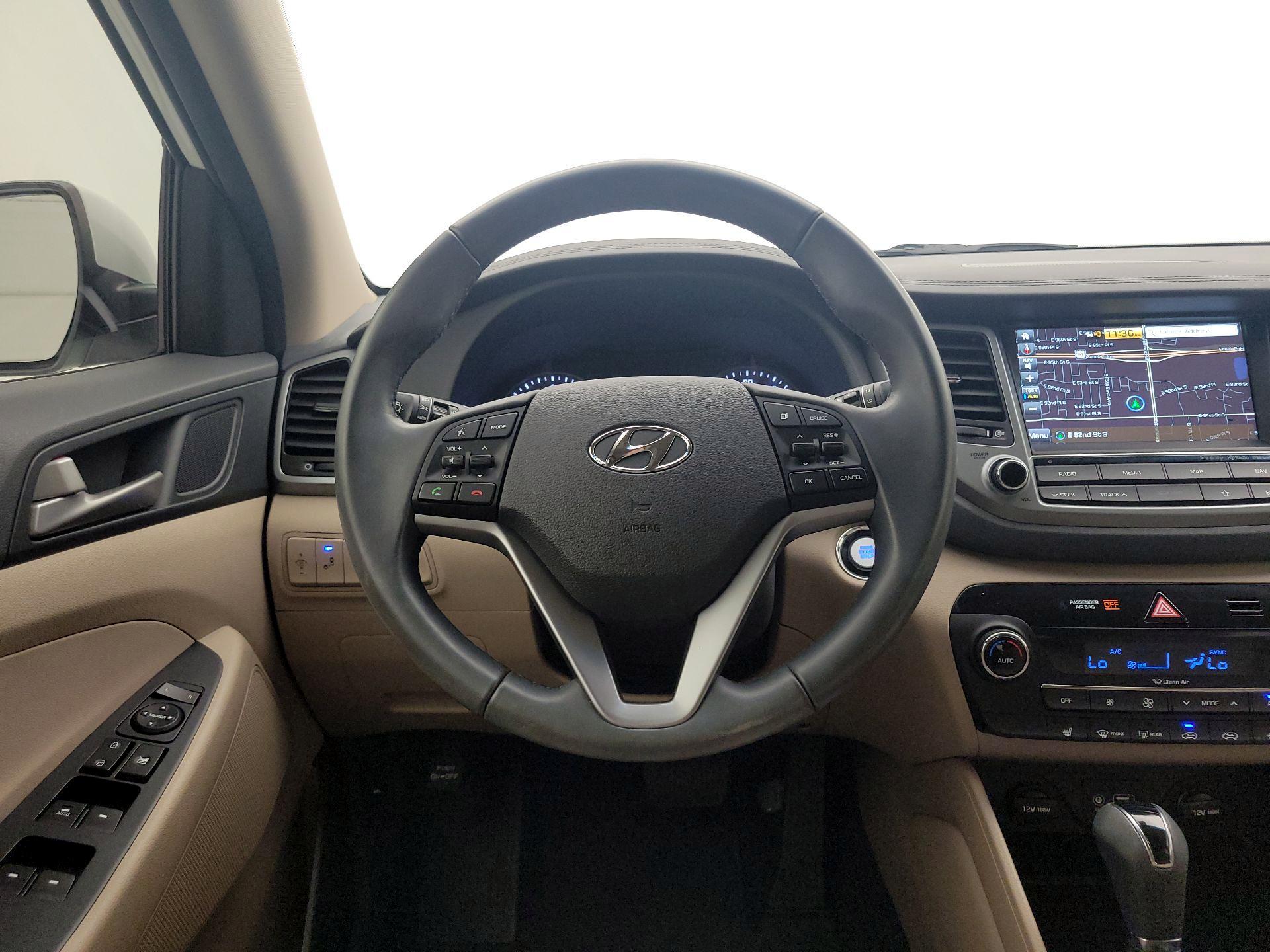 Thumbnail: 2018 Hyundai Tucson - 10