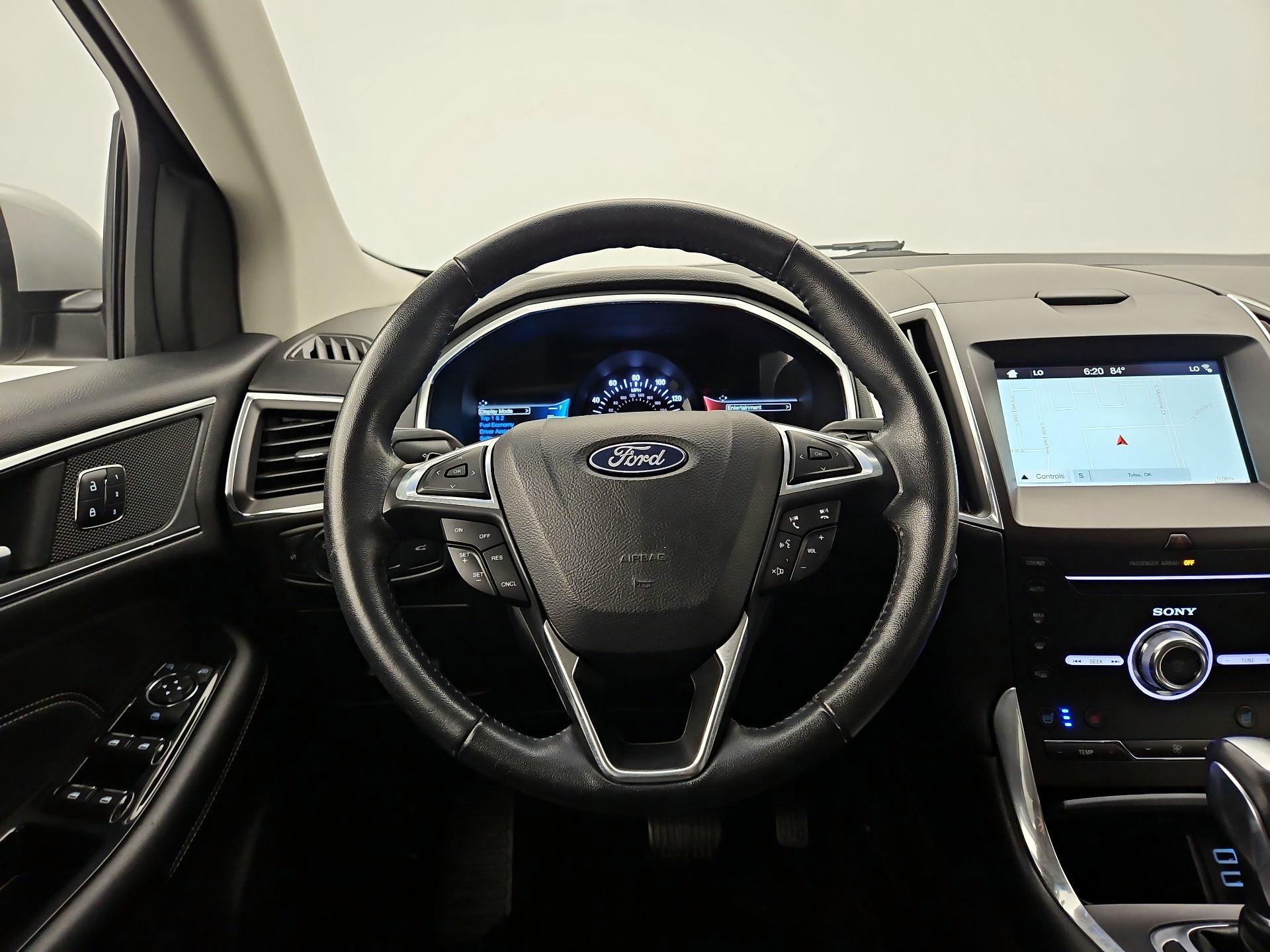 Thumbnail: 2017 Ford Edge - 10