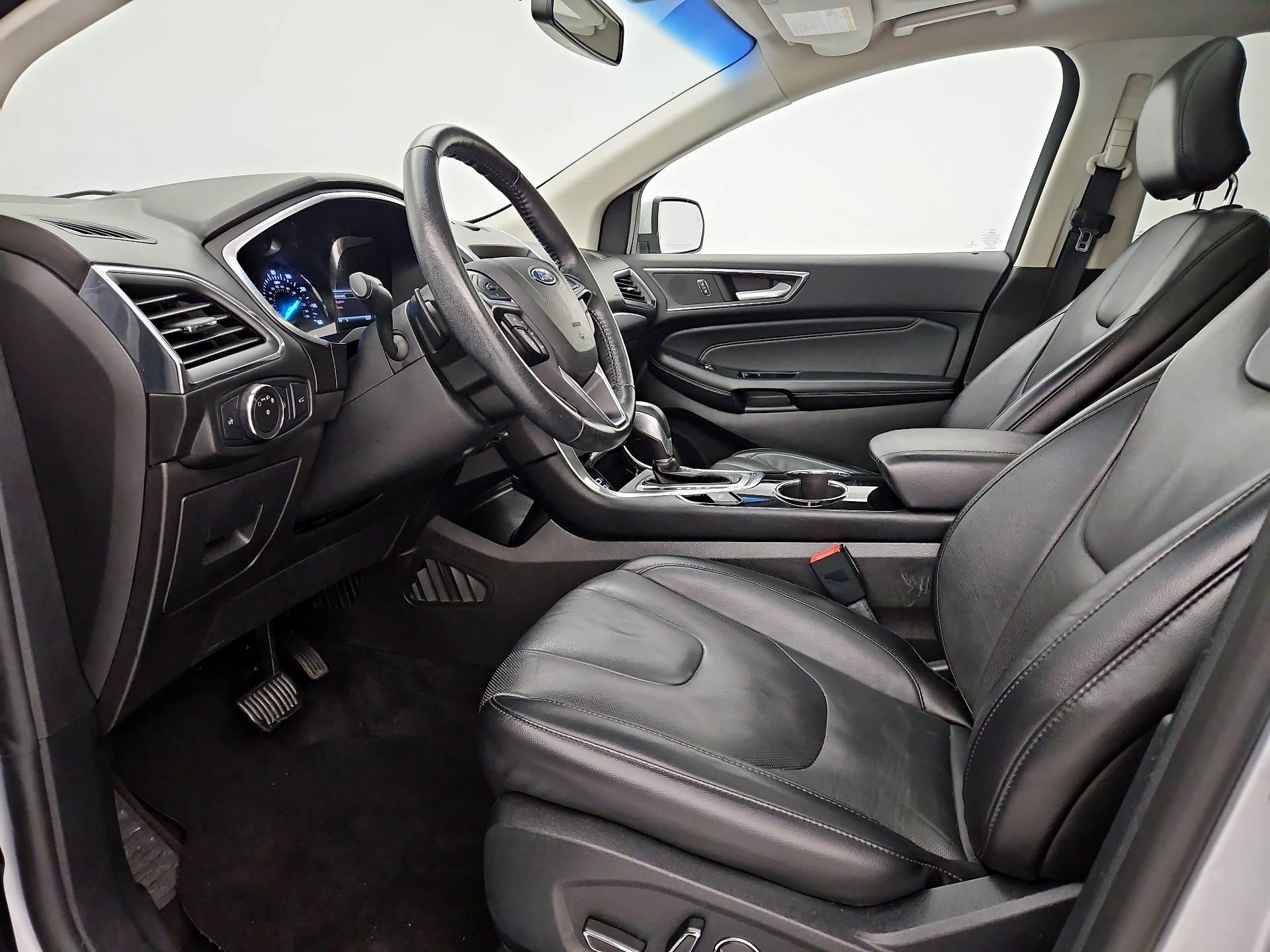 Thumbnail: 2017 Ford Edge - 11