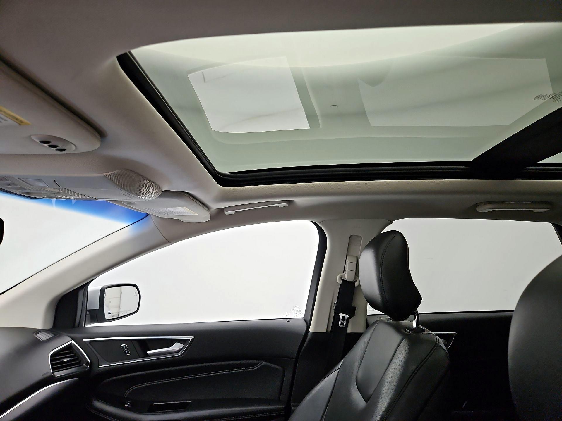 Thumbnail: 2017 Ford Edge - 20