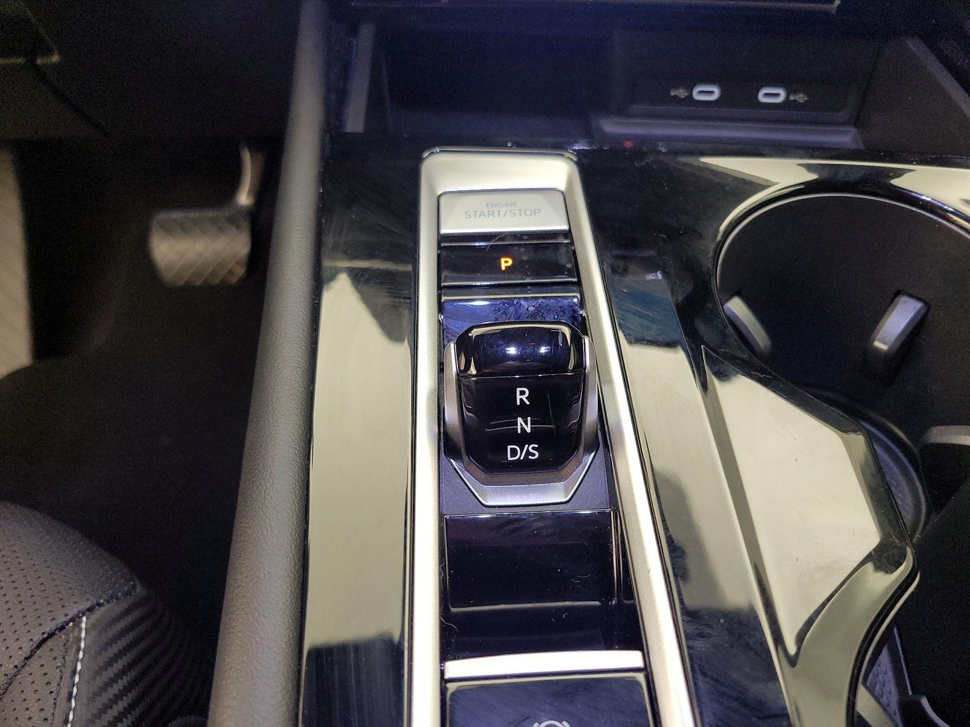 Thumbnail: 2024 Volkswagen Atlas - 17