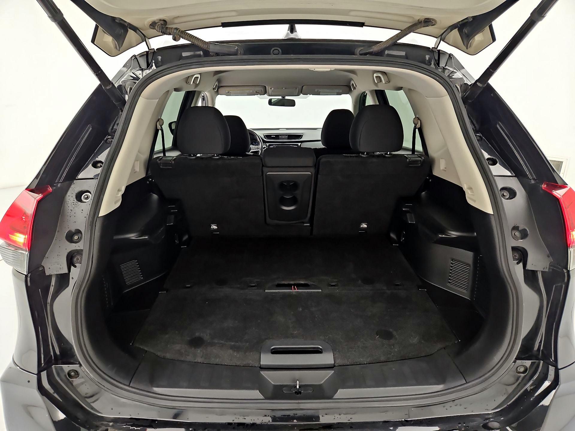 Thumbnail: 2018 Nissan Rogue - 20