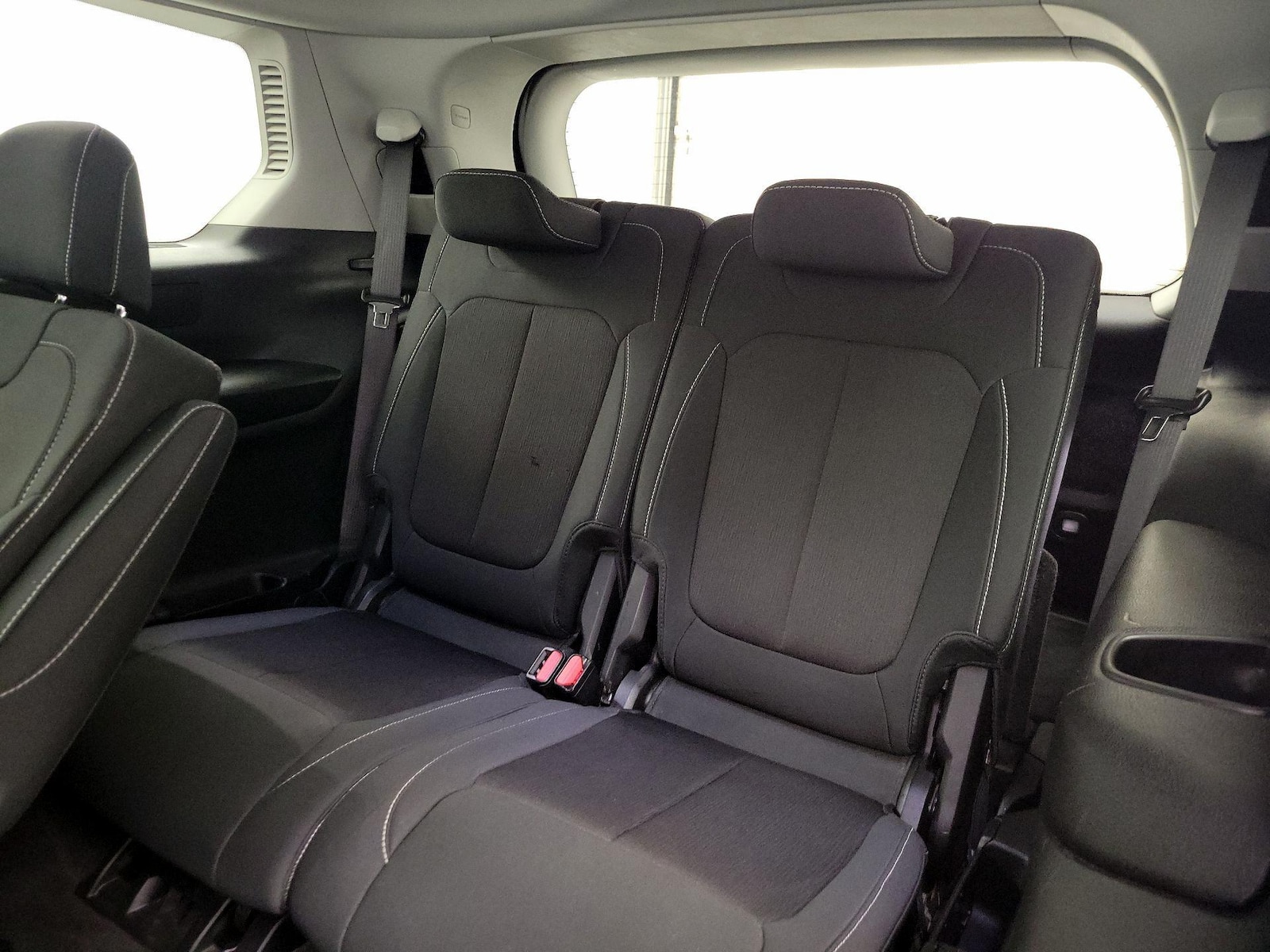 2023 Jeep Grand Cherokee L Laredo - Photo 21