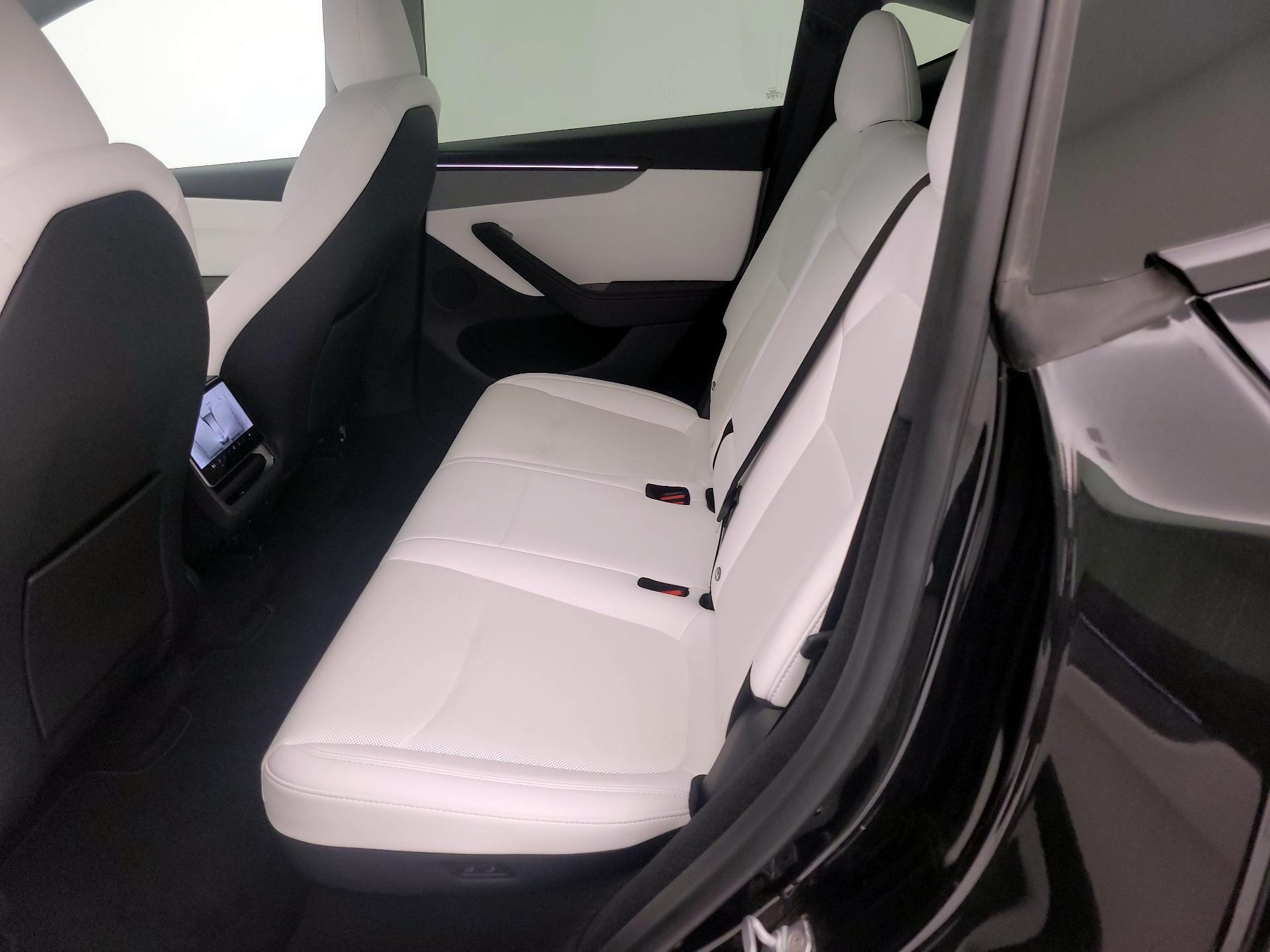 Thumbnail: 2026 Tesla Model Y - 20