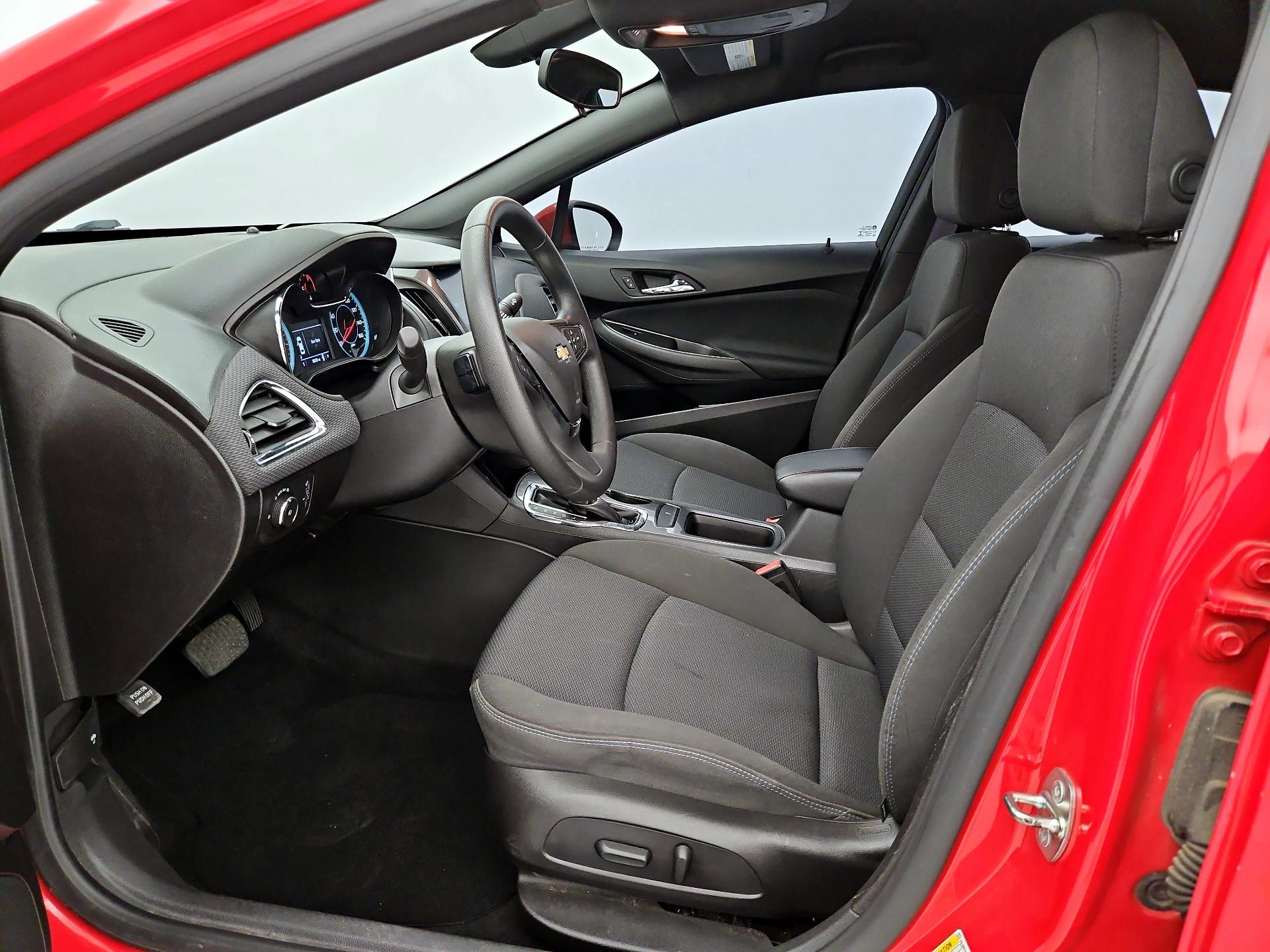 Thumbnail: 2016 Chevrolet Cruze - 11