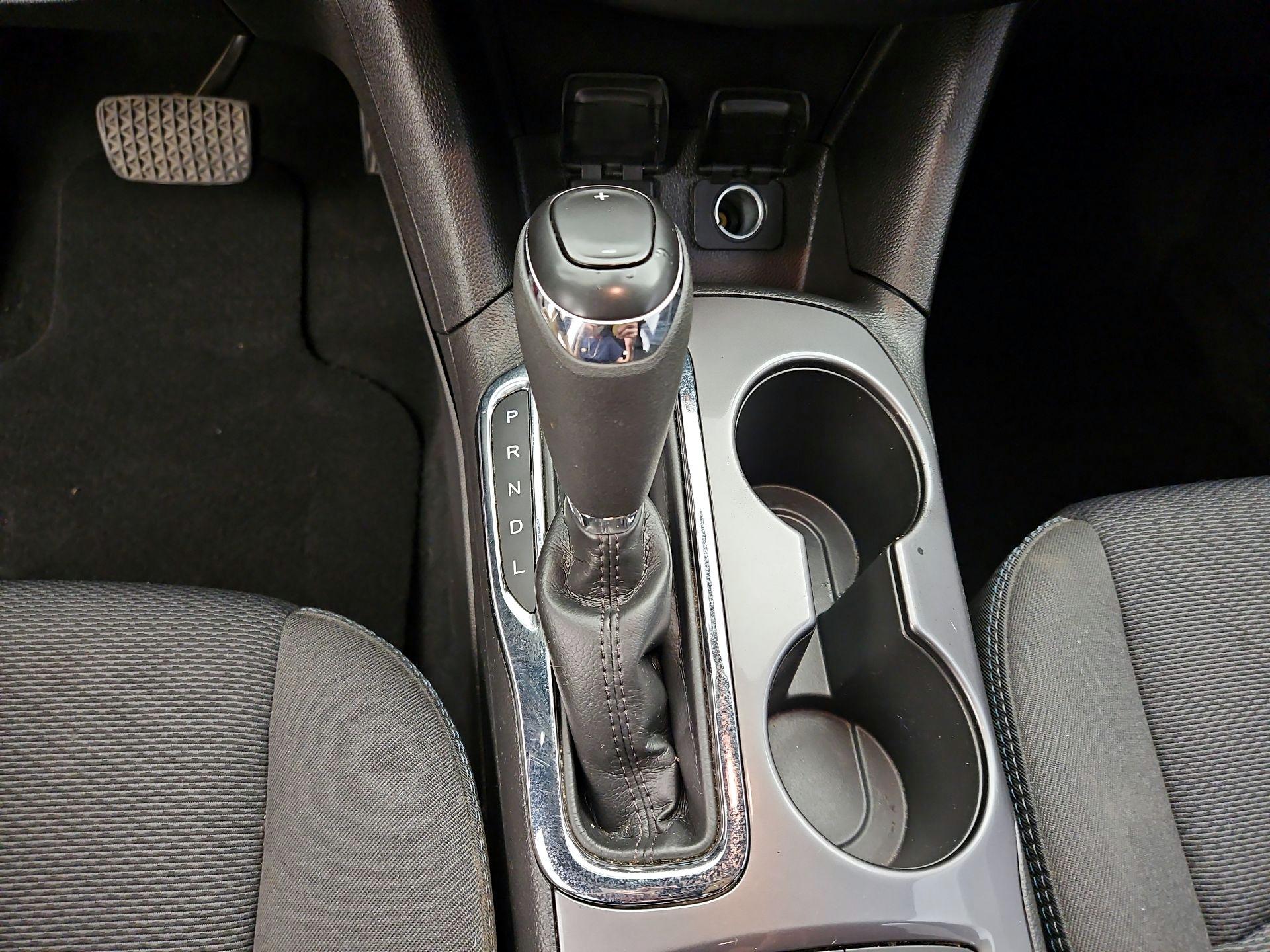Thumbnail: 2016 Chevrolet Cruze - 17