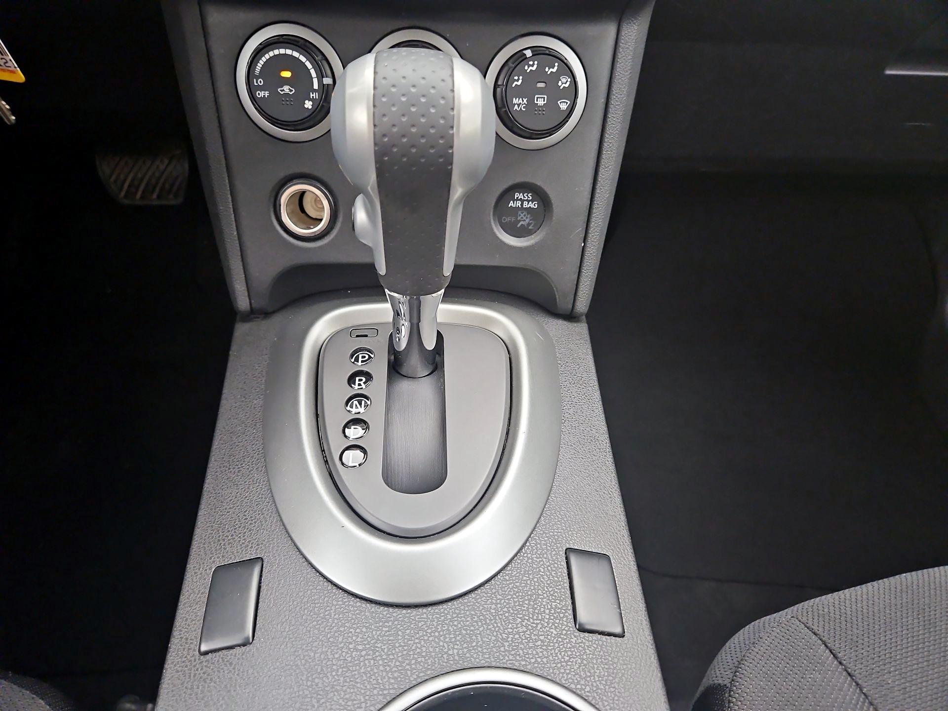 Thumbnail: 2014 Nissan Rogue - 17