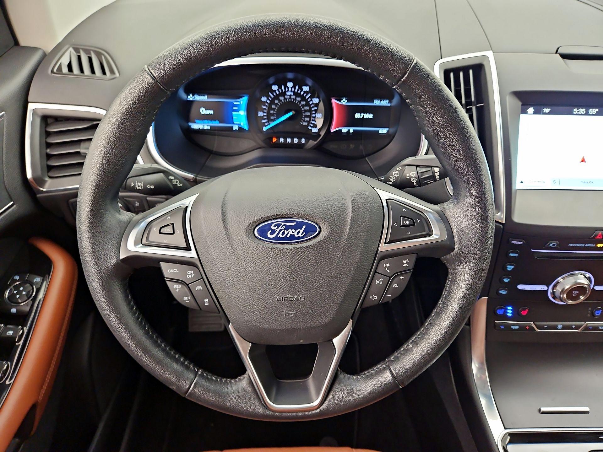Thumbnail: 2019 Ford Edge - 10
