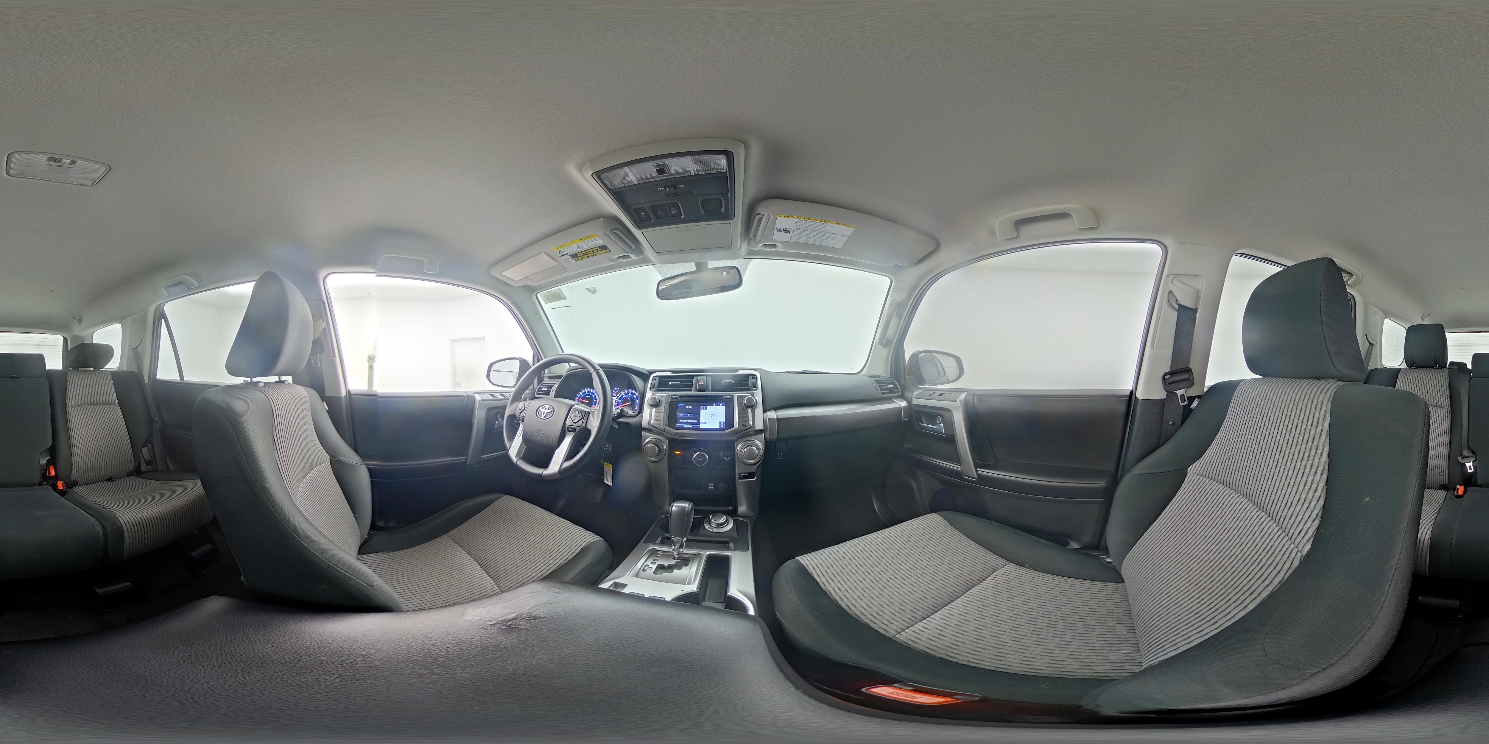 2017 Toyota 4Runner SR5 - Photo 24