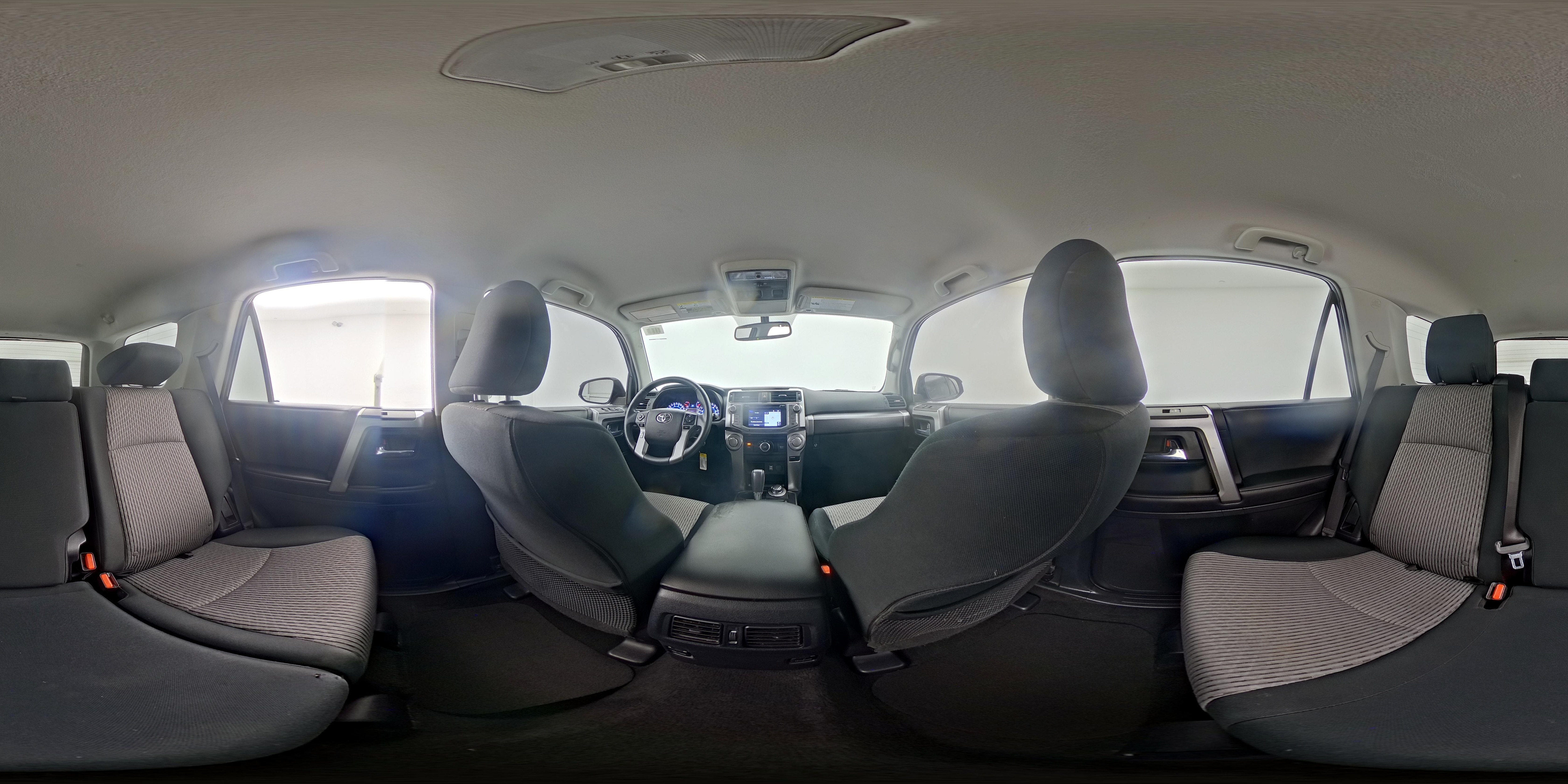 2017 Toyota 4Runner SR5 - Photo 25