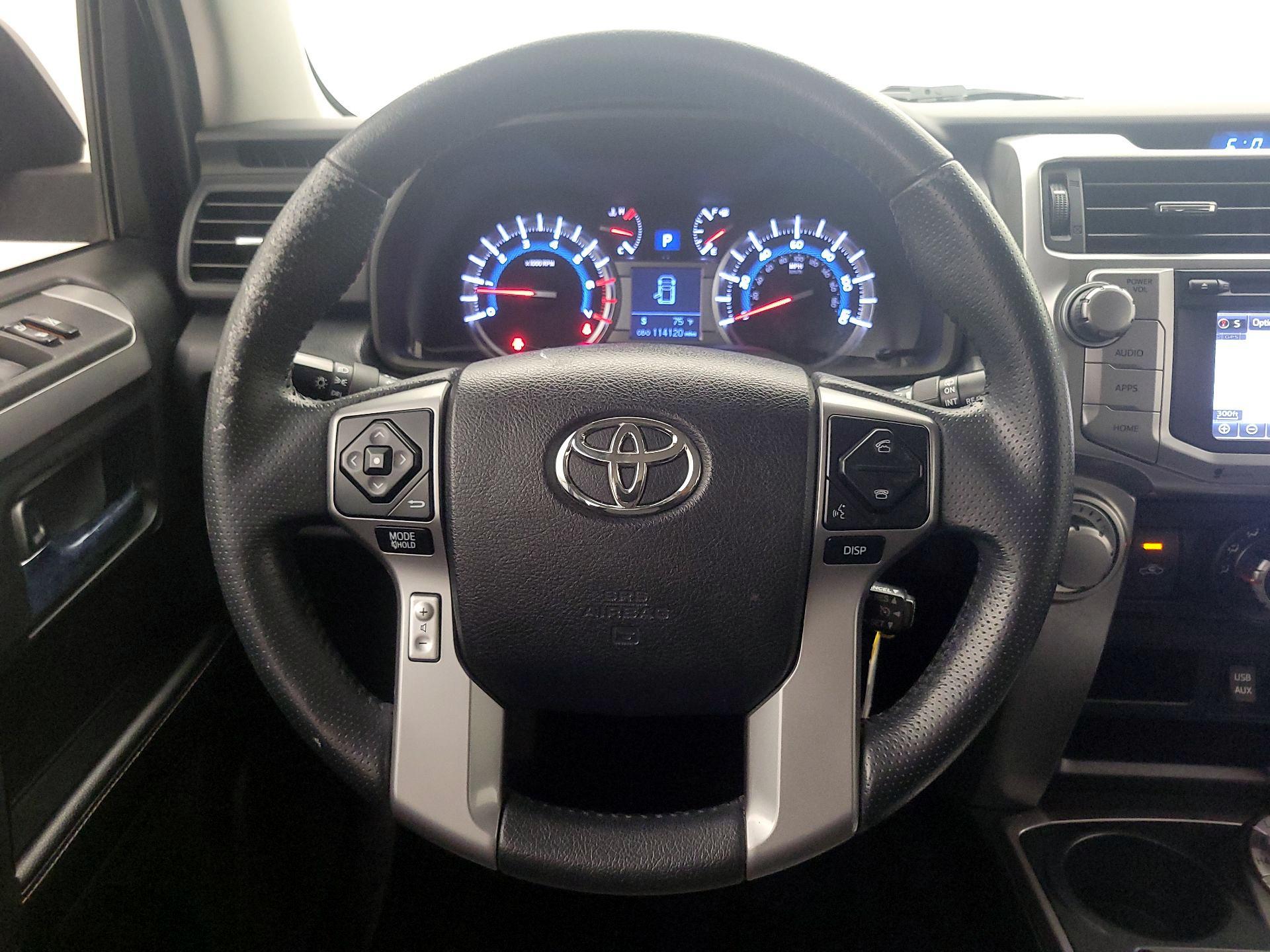 Thumbnail: 2017 Toyota 4Runner - 10