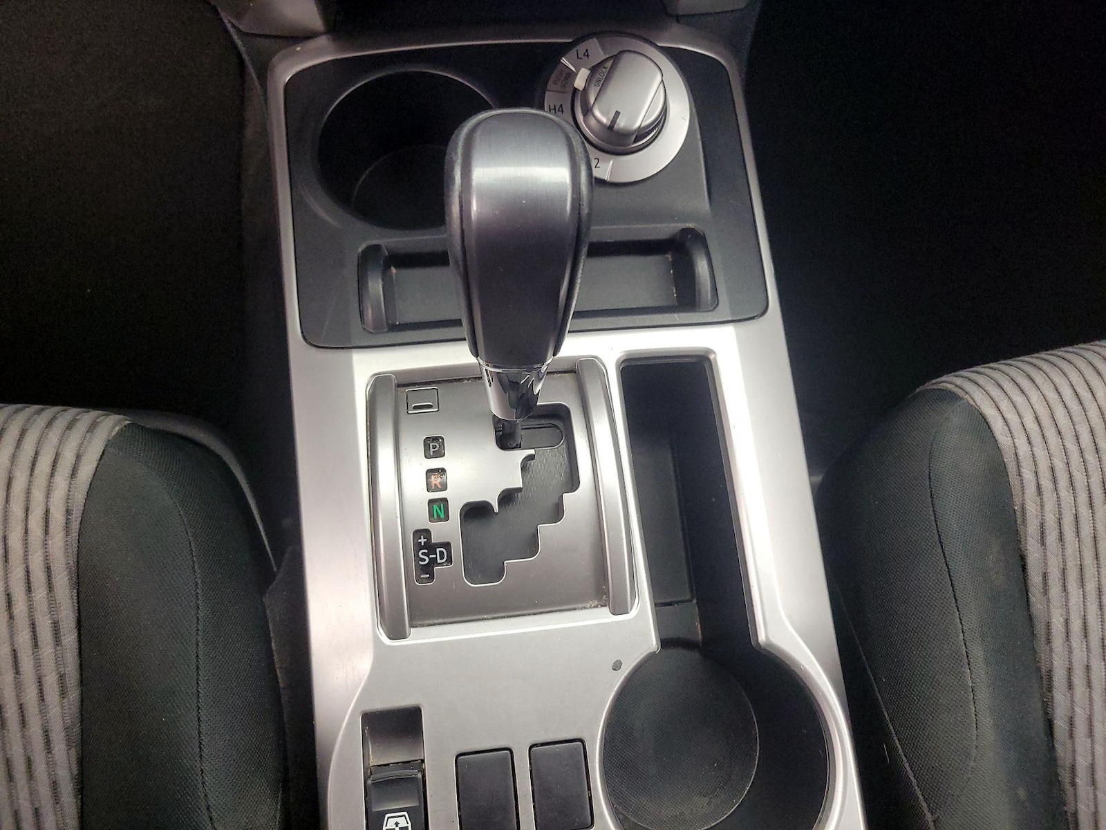 2017 Toyota 4Runner SR5 - Photo 10