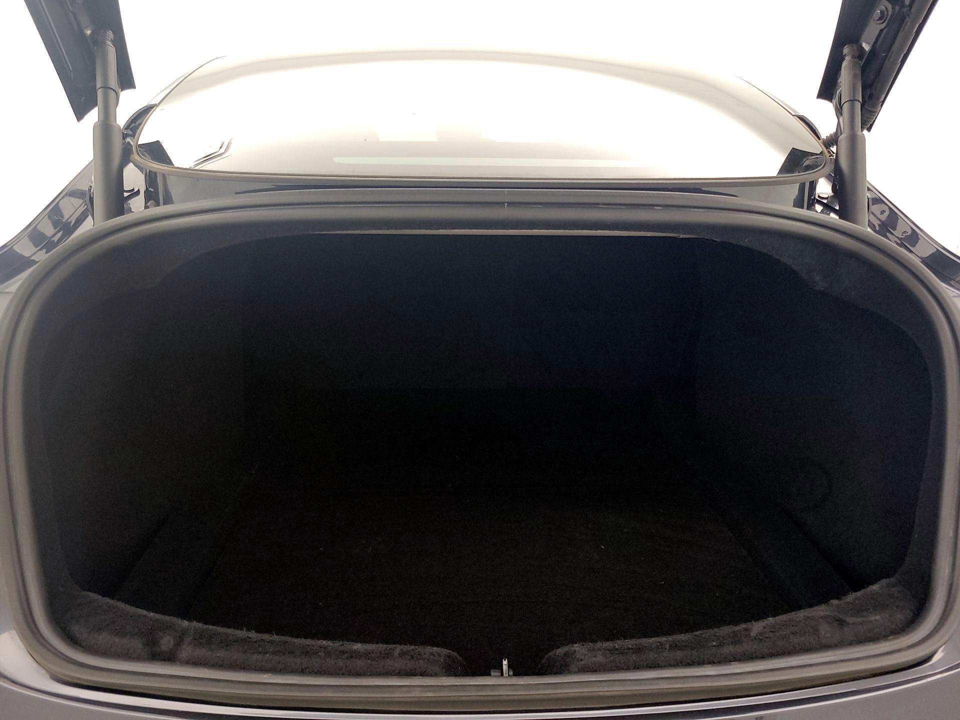 Thumbnail: 2024 Tesla Model 3 - 19