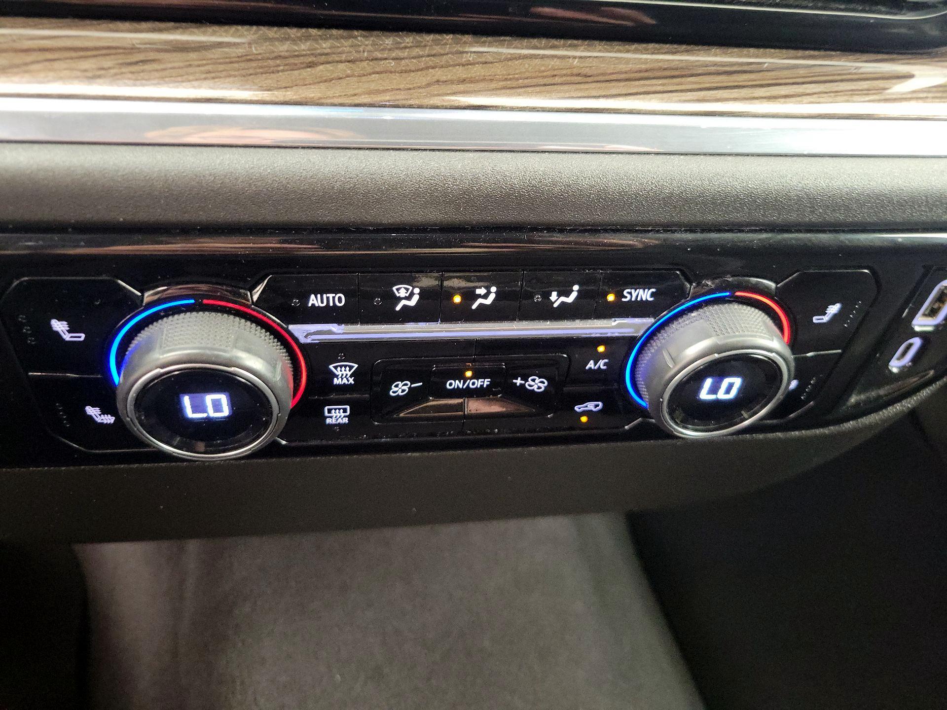 Thumbnail: 2024 Chevrolet Silverado 1500 - 17