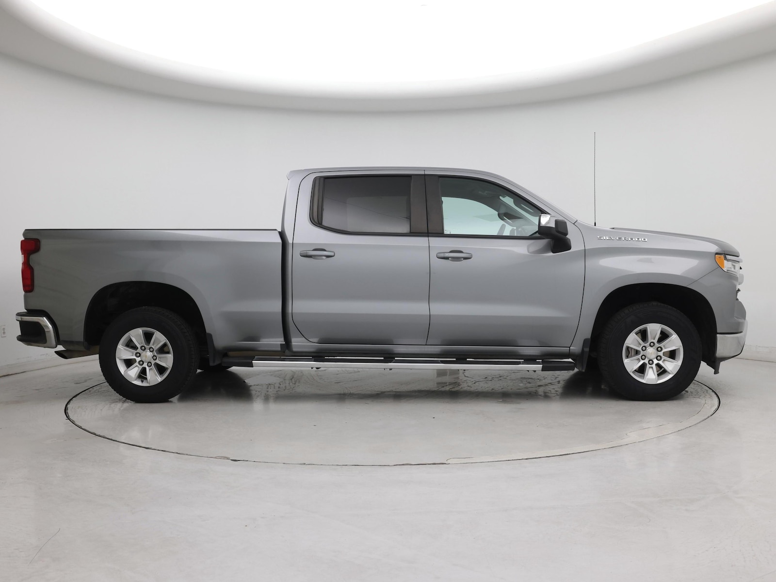 2024 Chevrolet Silverado 1500 LT - Photo 8