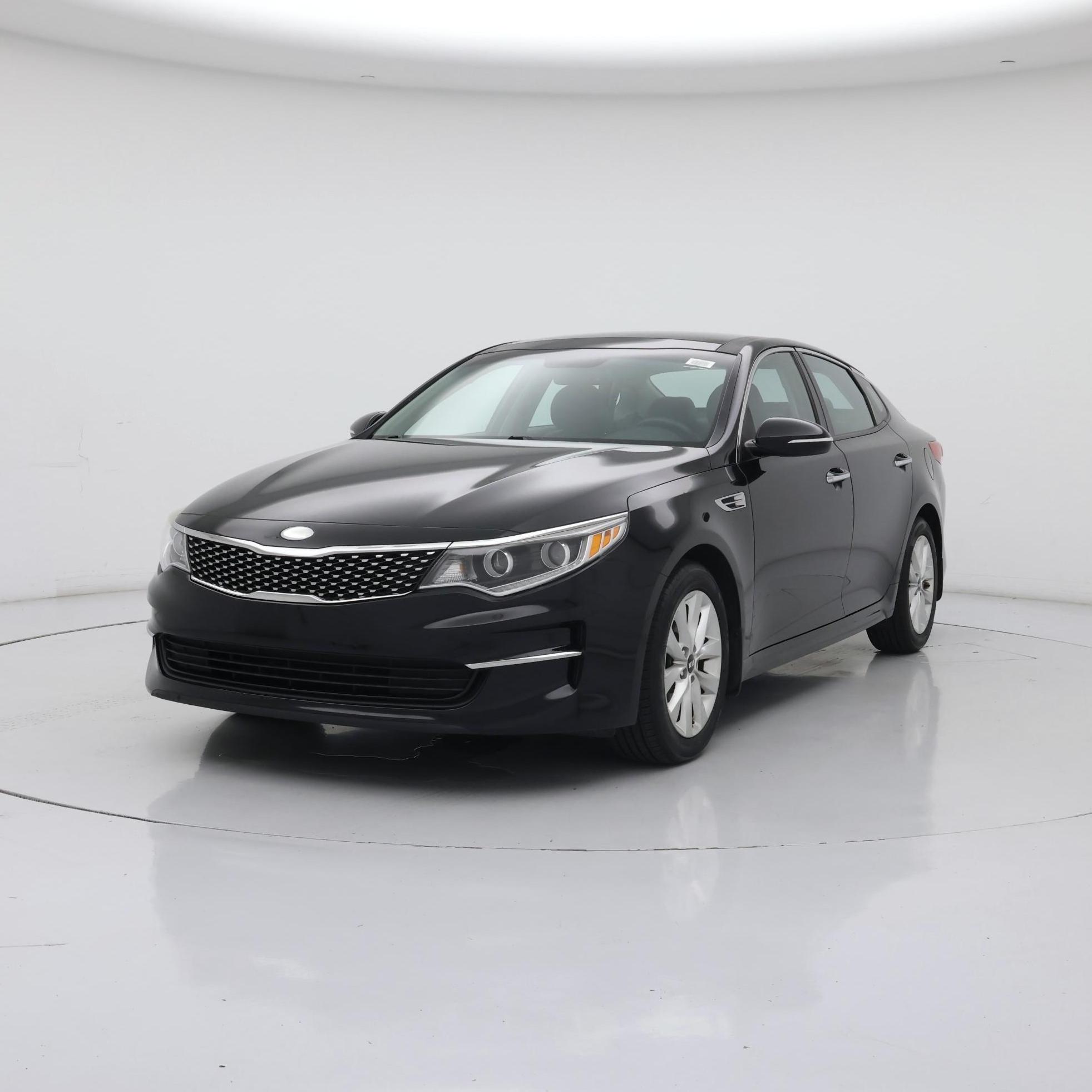 Thumbnail: 2017 Kia Optima - 4