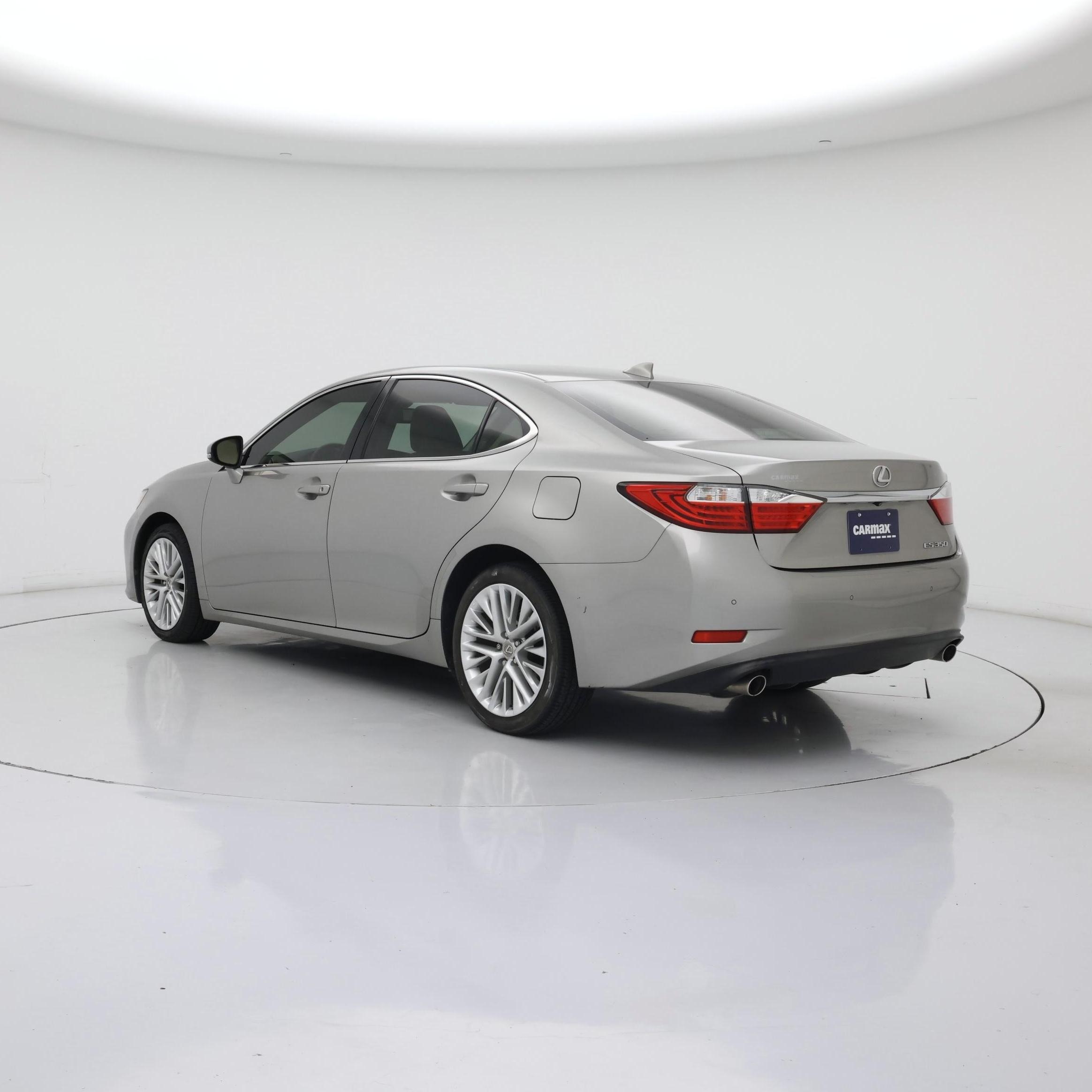 Thumbnail: 2015 Lexus ES - 2