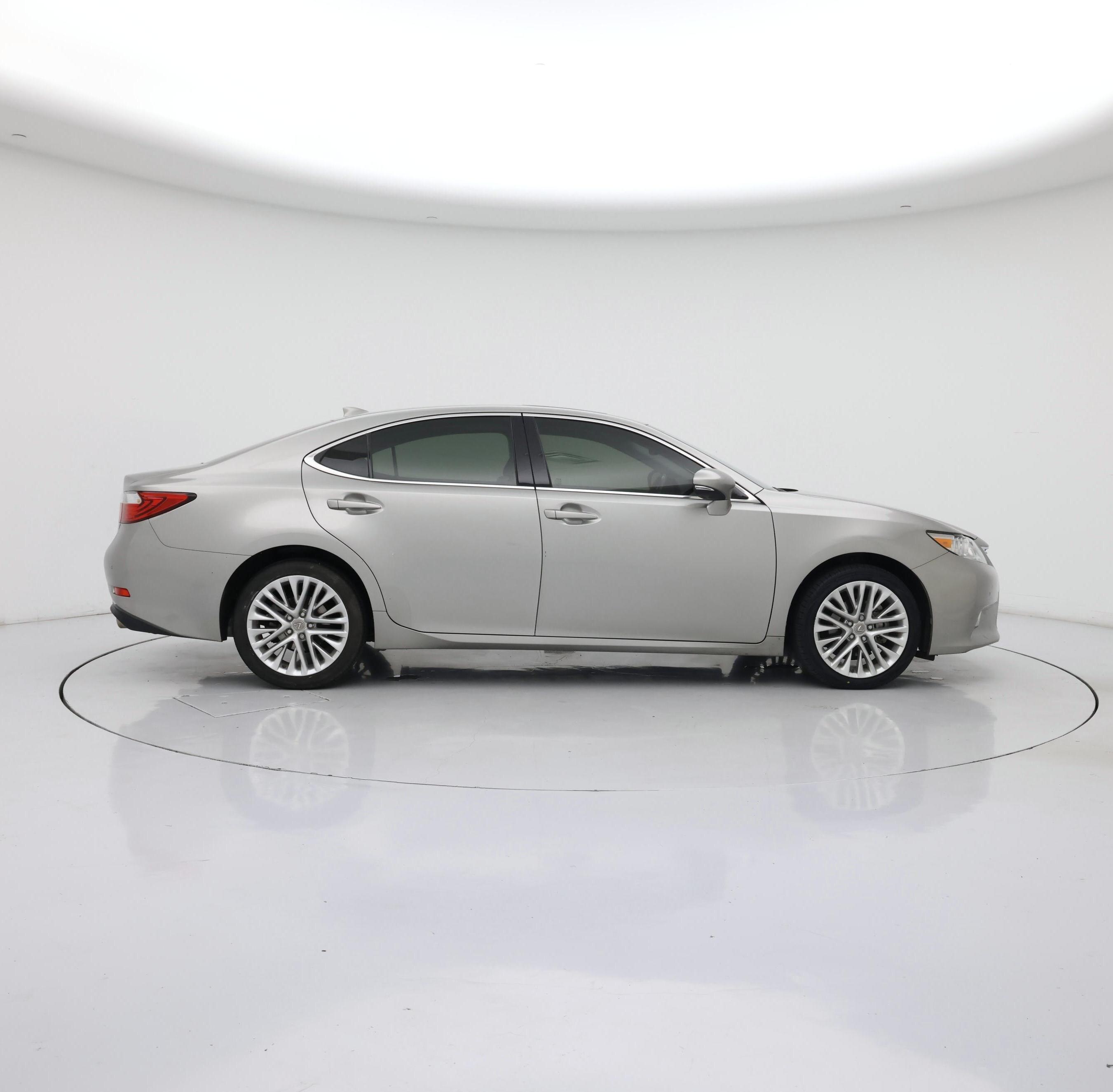 Thumbnail: 2015 Lexus ES - 7