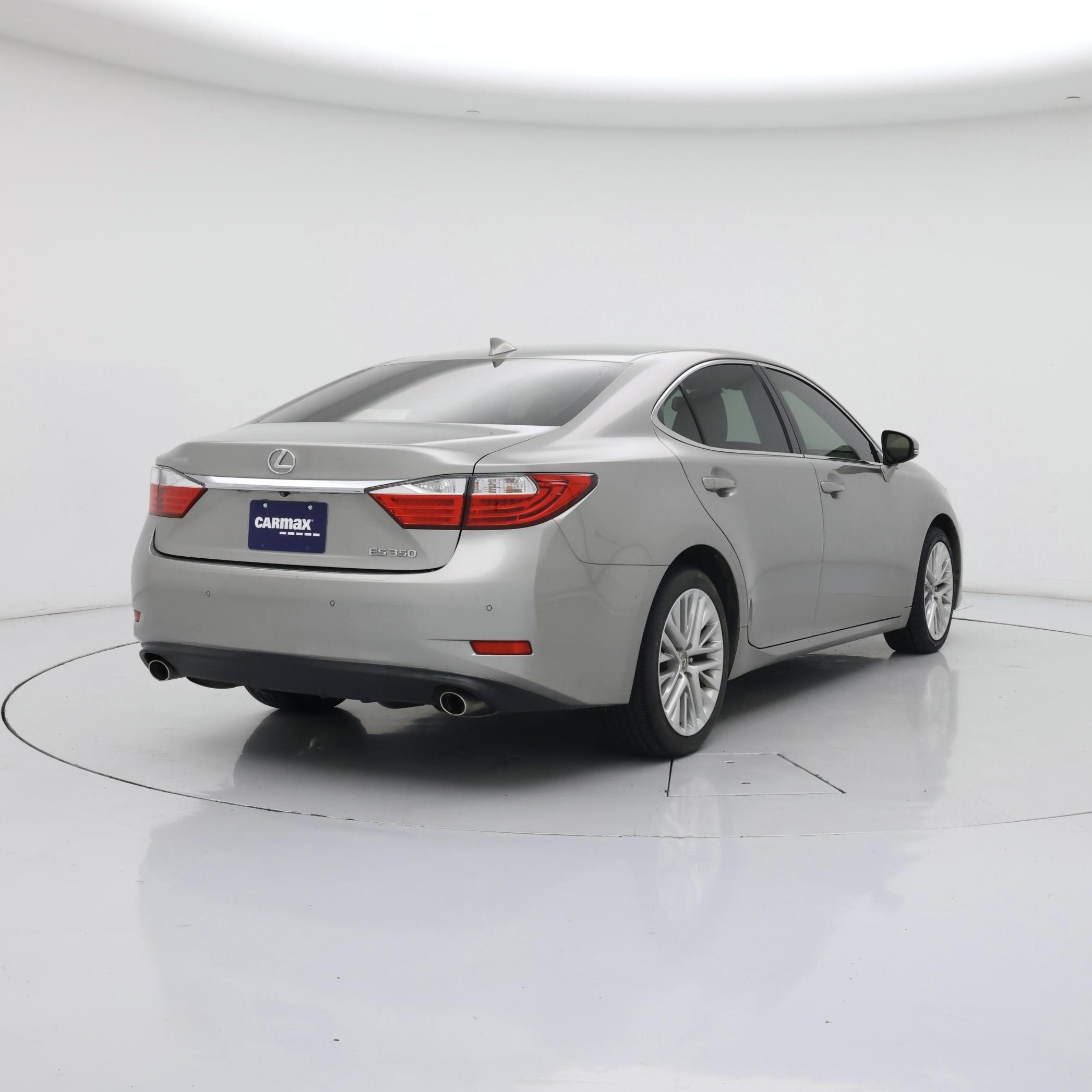 Thumbnail: 2015 Lexus ES - 8