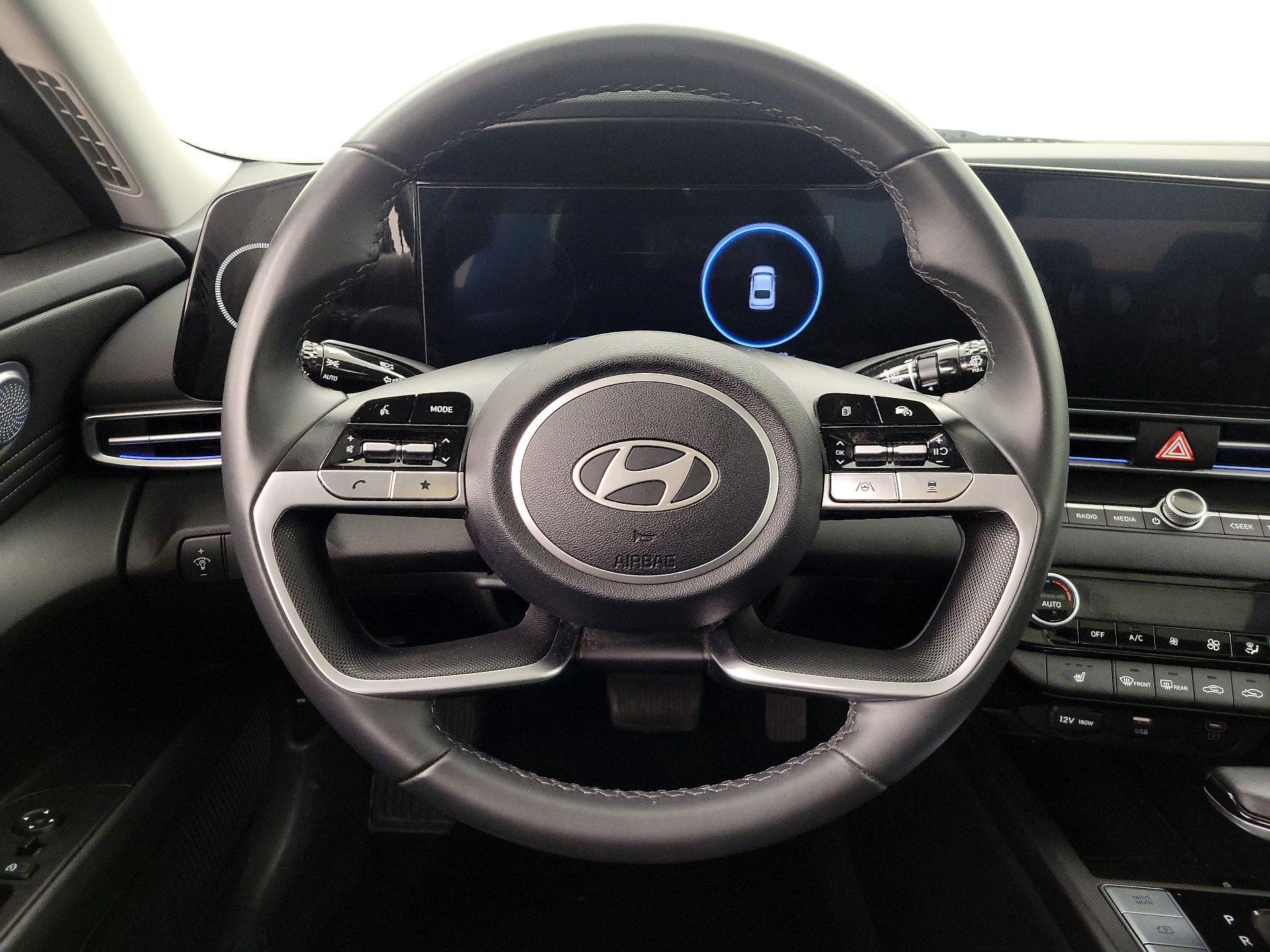 Thumbnail: 2025 Hyundai Elantra - 10