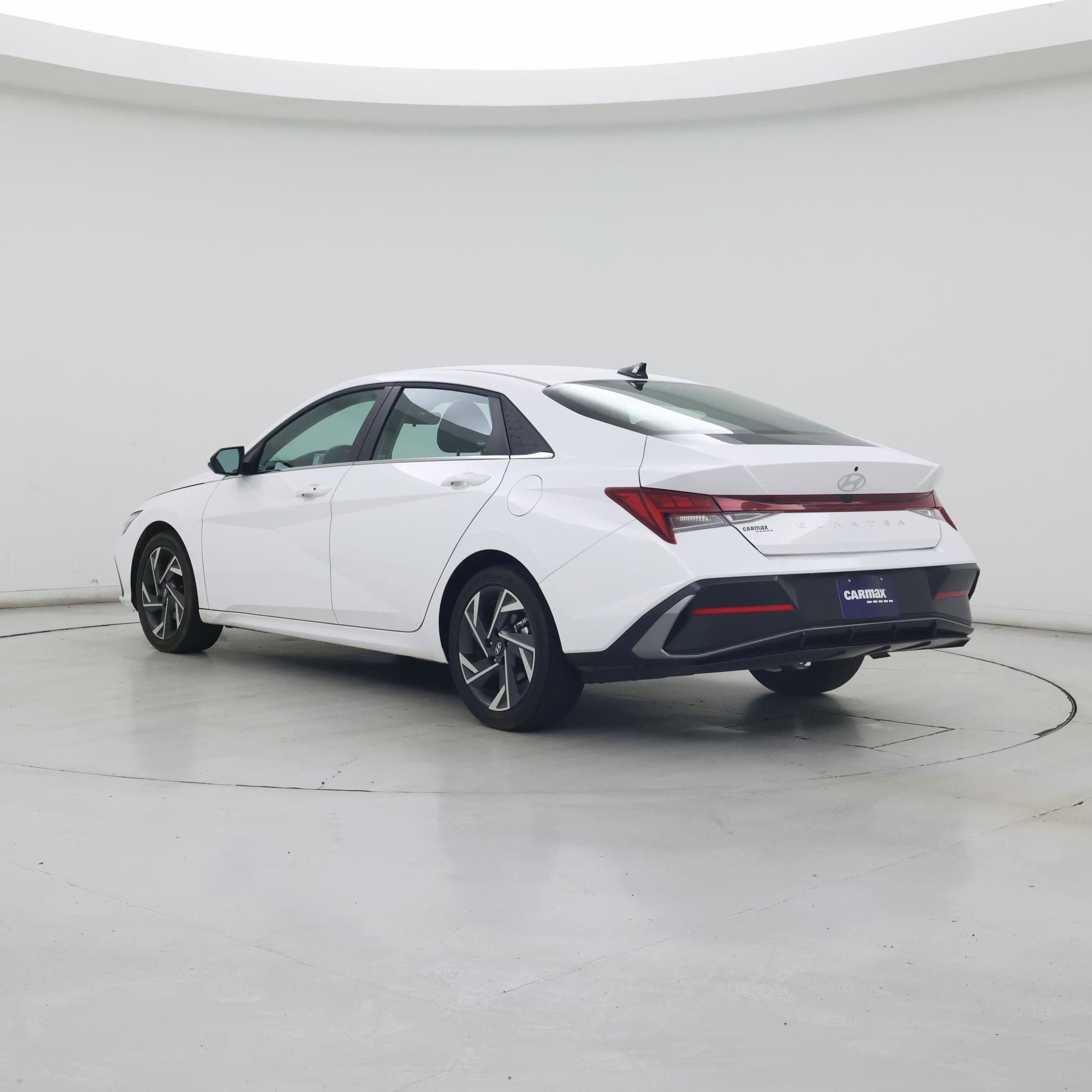 Thumbnail: 2025 Hyundai Elantra - 2