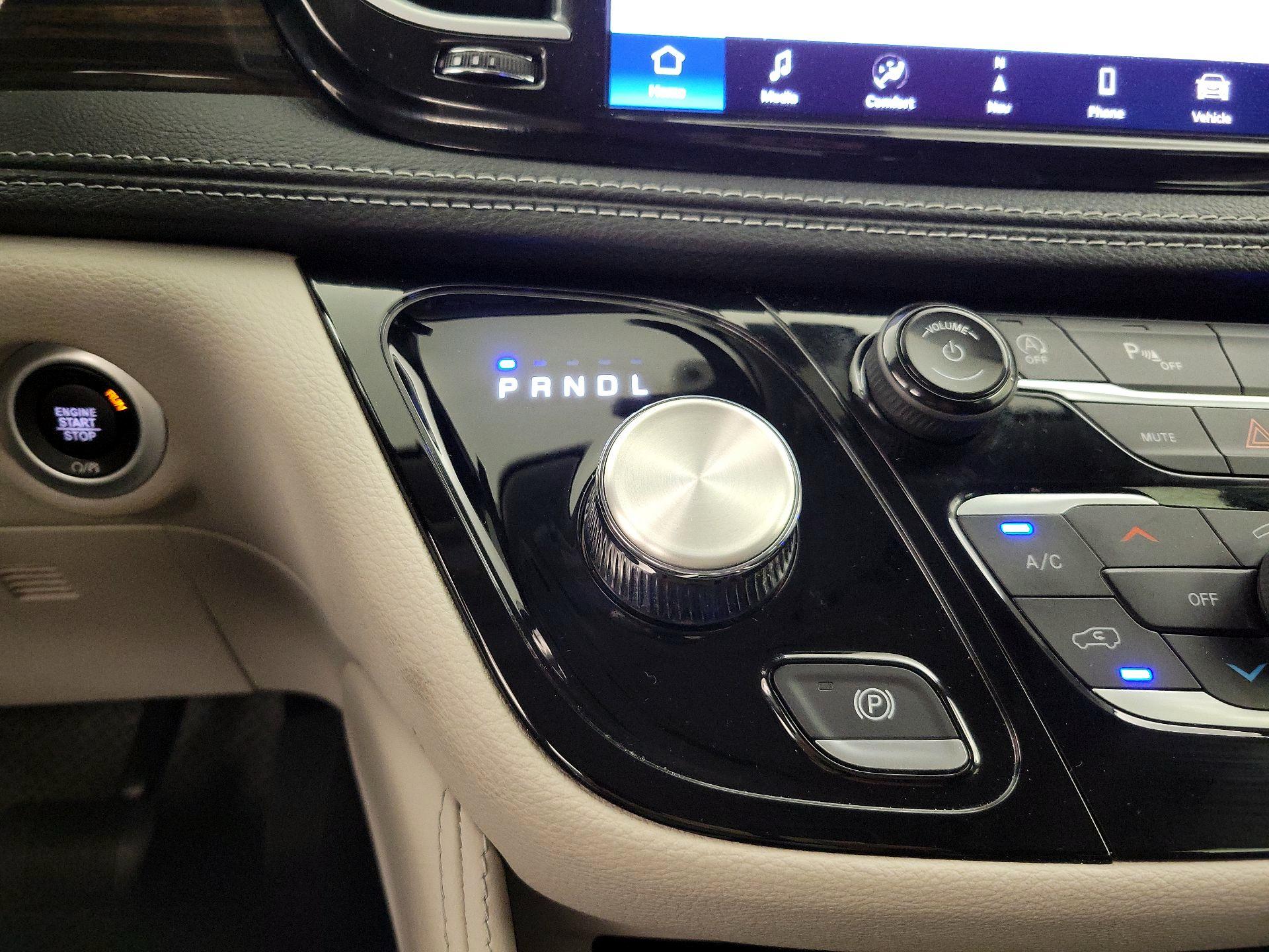 Thumbnail: 2024 Chrysler Pacifica - 18
