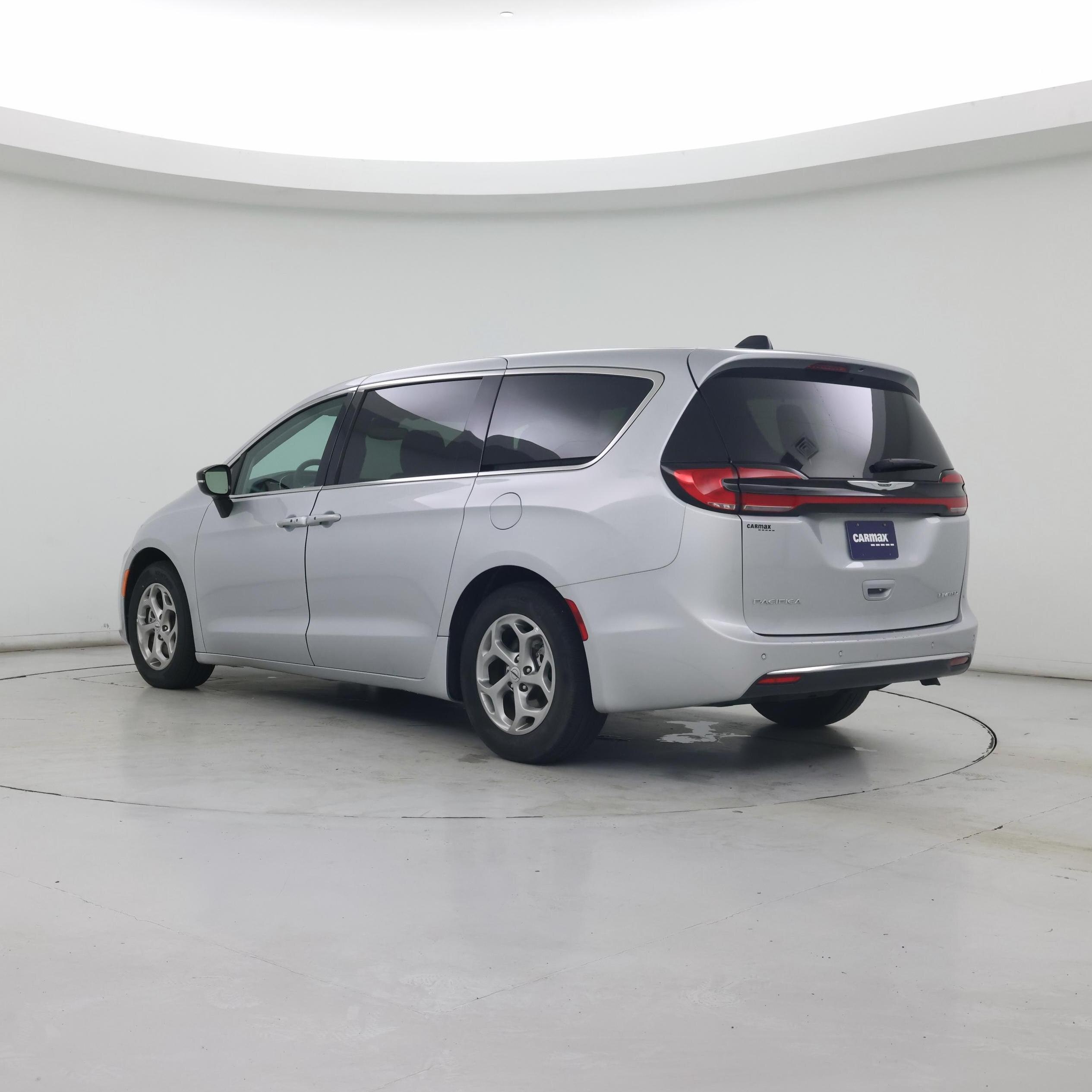 Thumbnail: 2024 Chrysler Pacifica - 2